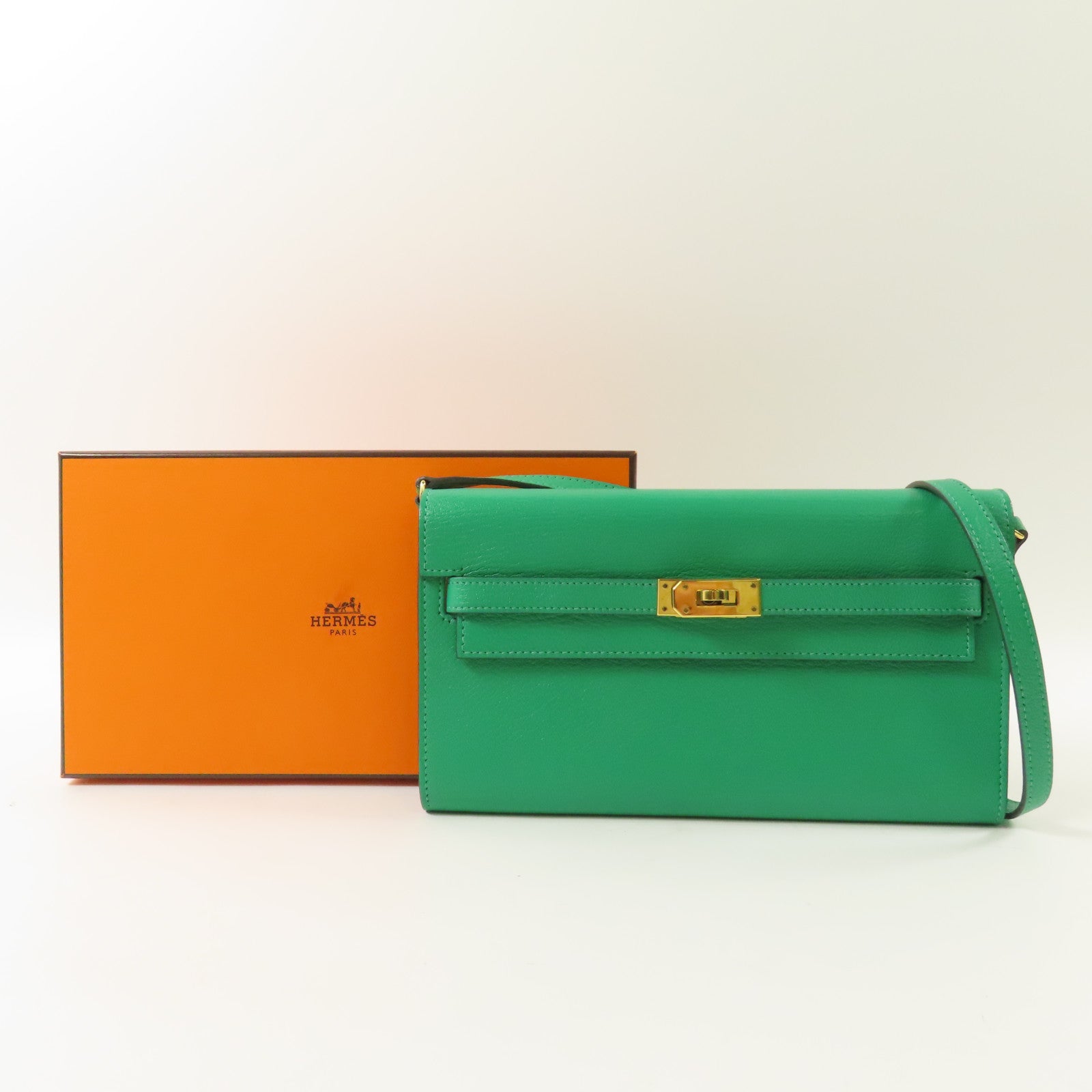 HERMES Chevre皮革Kelly To Go金扣肩背袋6W Menthe/綠色