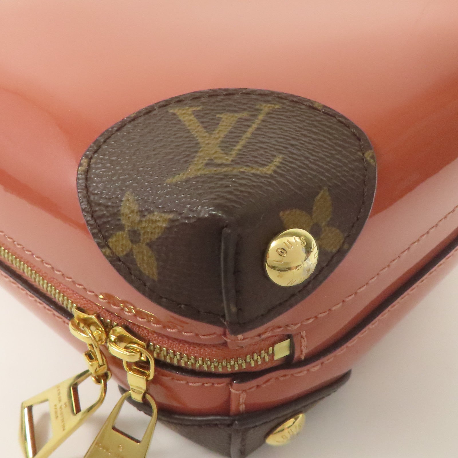 LOUIS VUITTON 漆皮皮革Venice金扣肩背袋