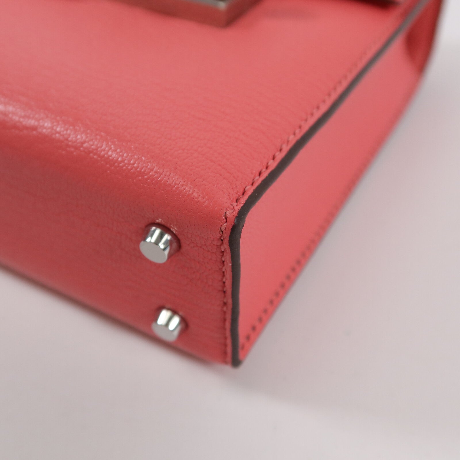 HERMES Chevre皮革Verrou Mini鏈帶肩背袋Rose Azalee