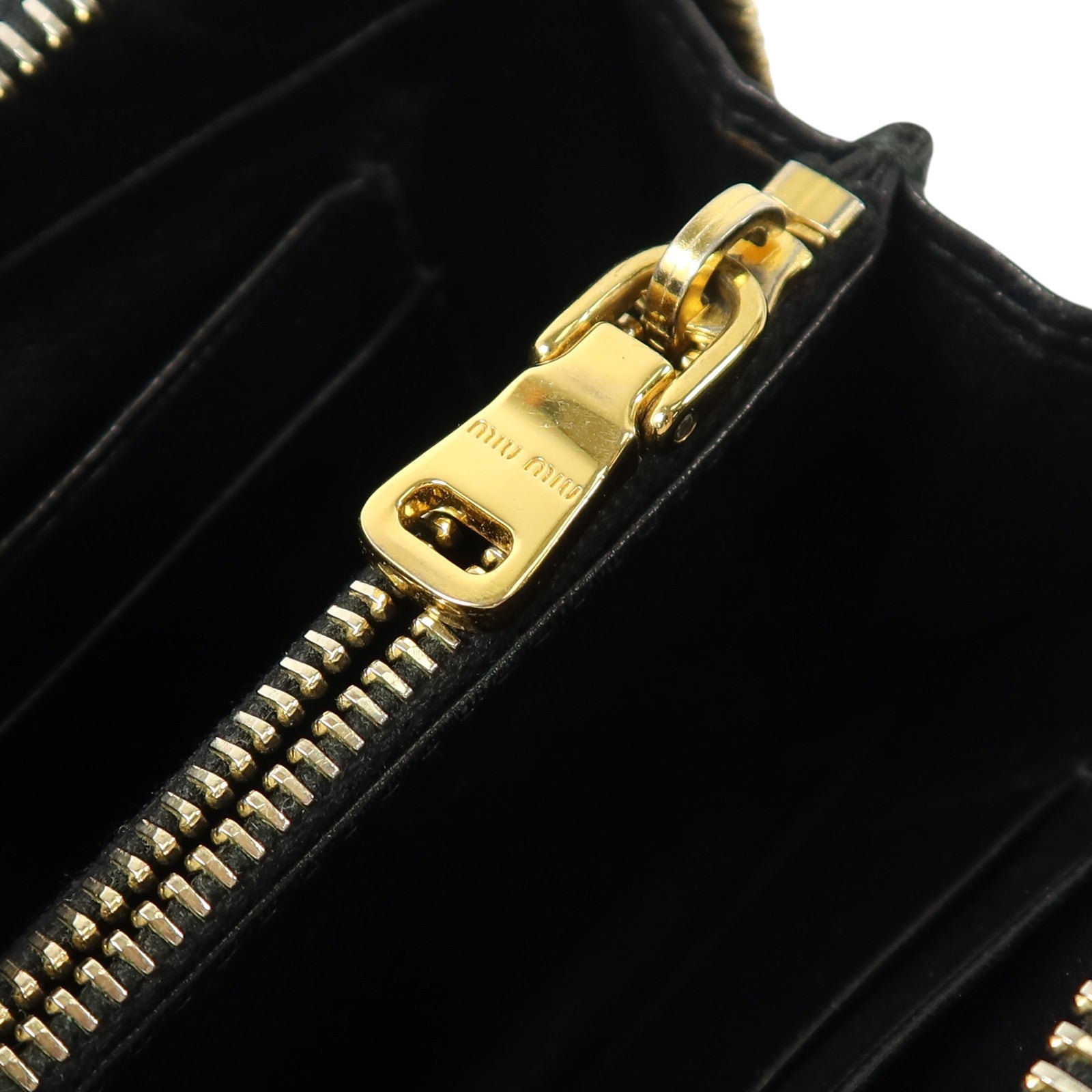 Miu Miu 羊皮皮革Zipper Long Wallet金扣長錢包