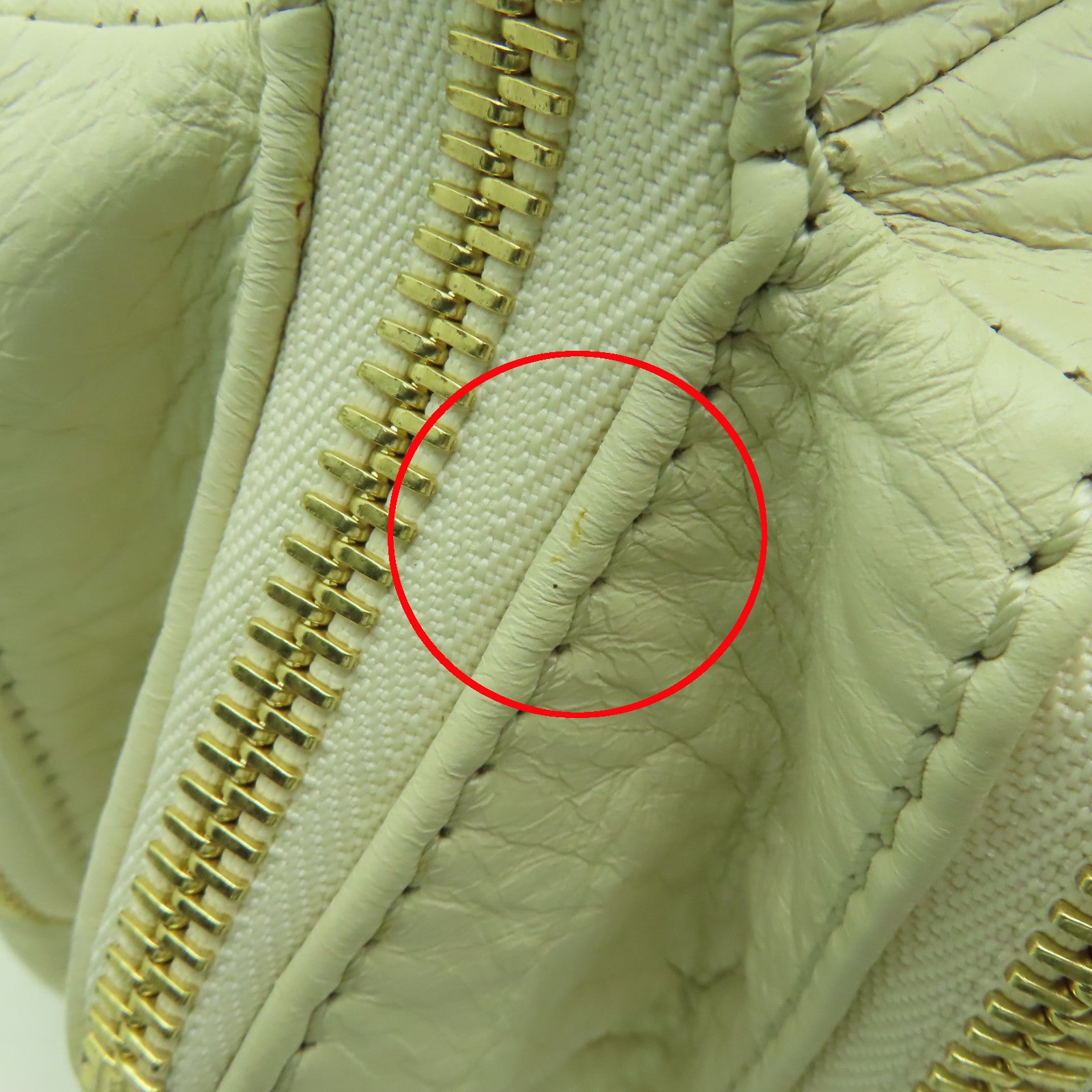 Chloe 牛皮皮革Handbag金扣手挽袋米白色
