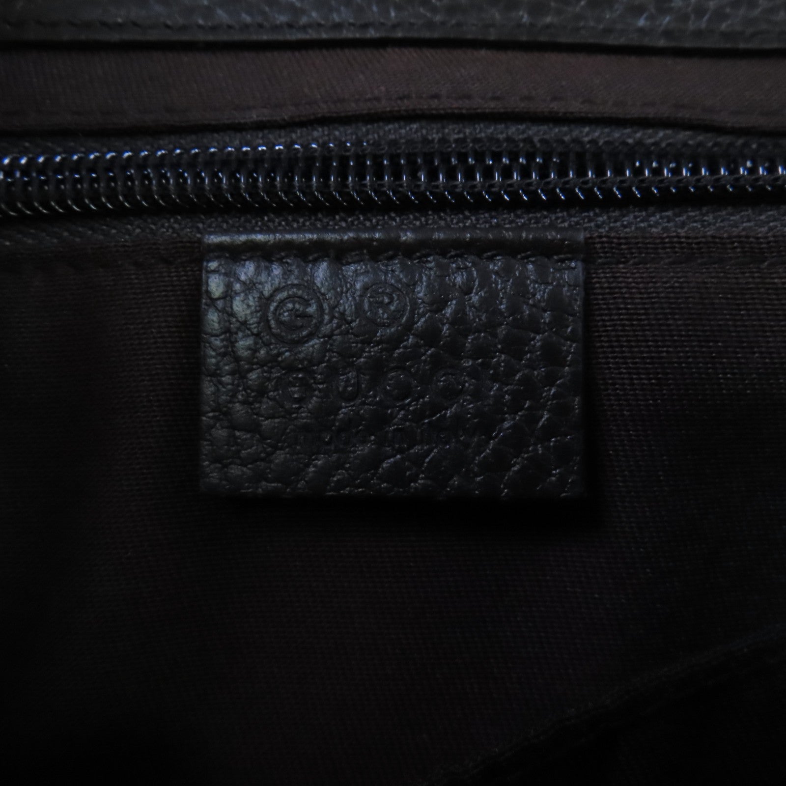 GUCCI GG帆布Shoulder Bag銀扣肩背袋