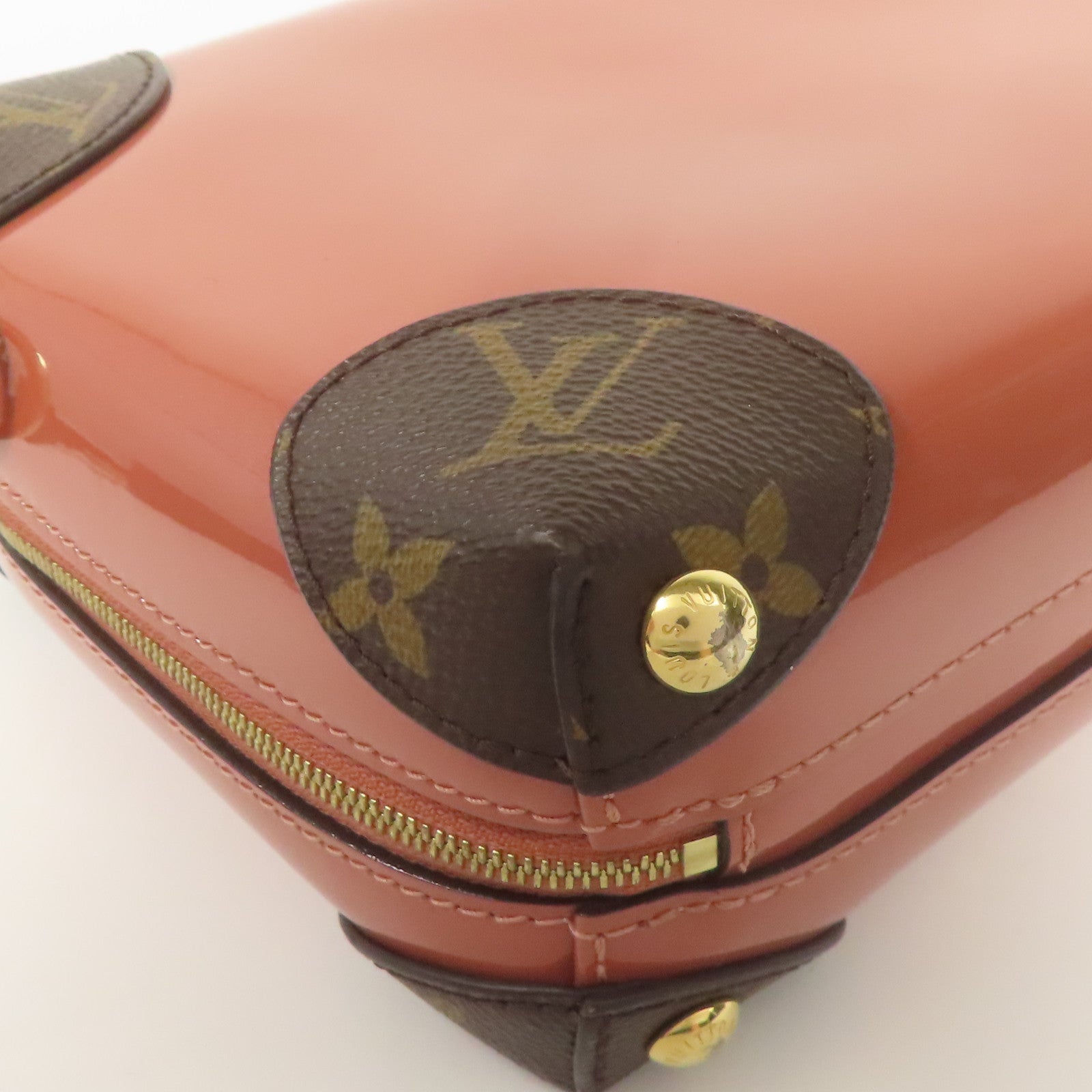 LOUIS VUITTON 漆皮皮革Venice金扣肩背袋