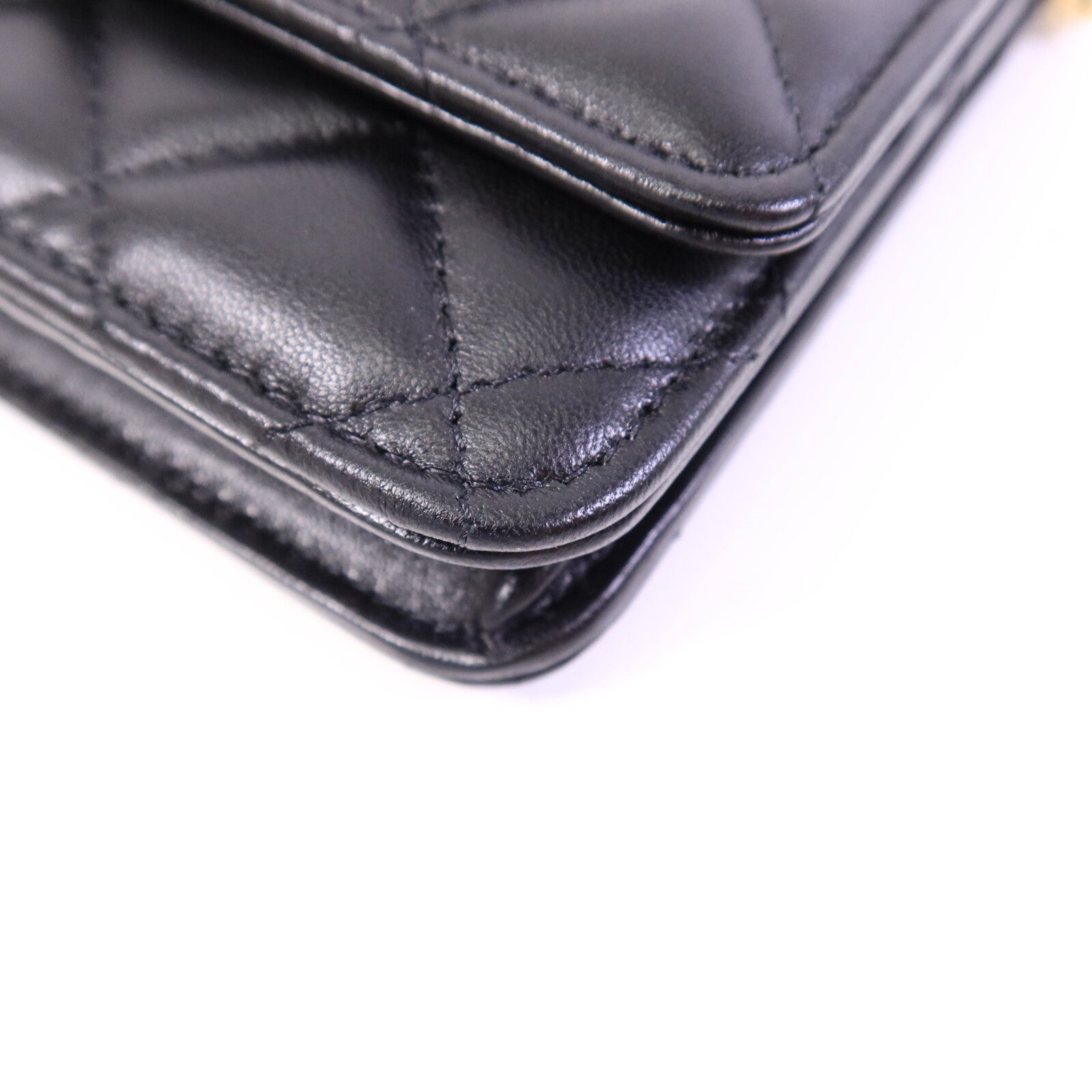 CHANEL 羊皮皮革WOC Wallet On Chain鏈帶肩背袋