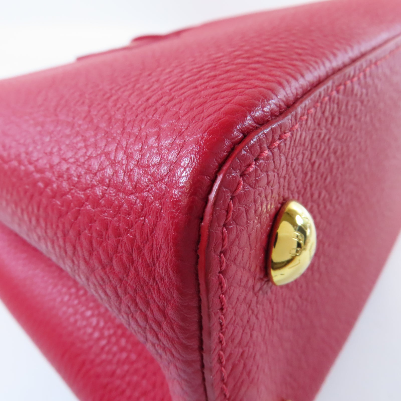LOUIS VUITTON 【激減優惠】Taurillon Capucines MM金扣手挽肩背兩用袋紅色