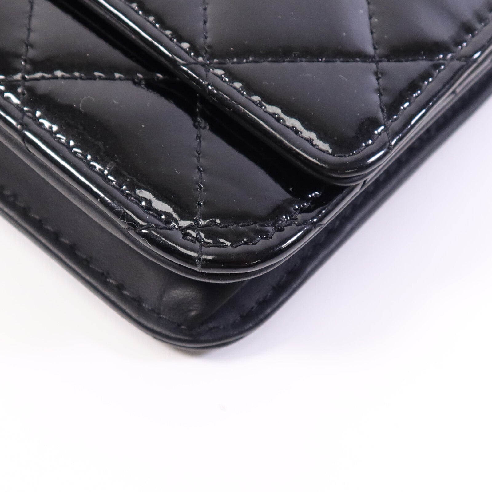 CHANEL 漆皮皮革WOC Wallet On Chain銀扣鏈帶肩背袋