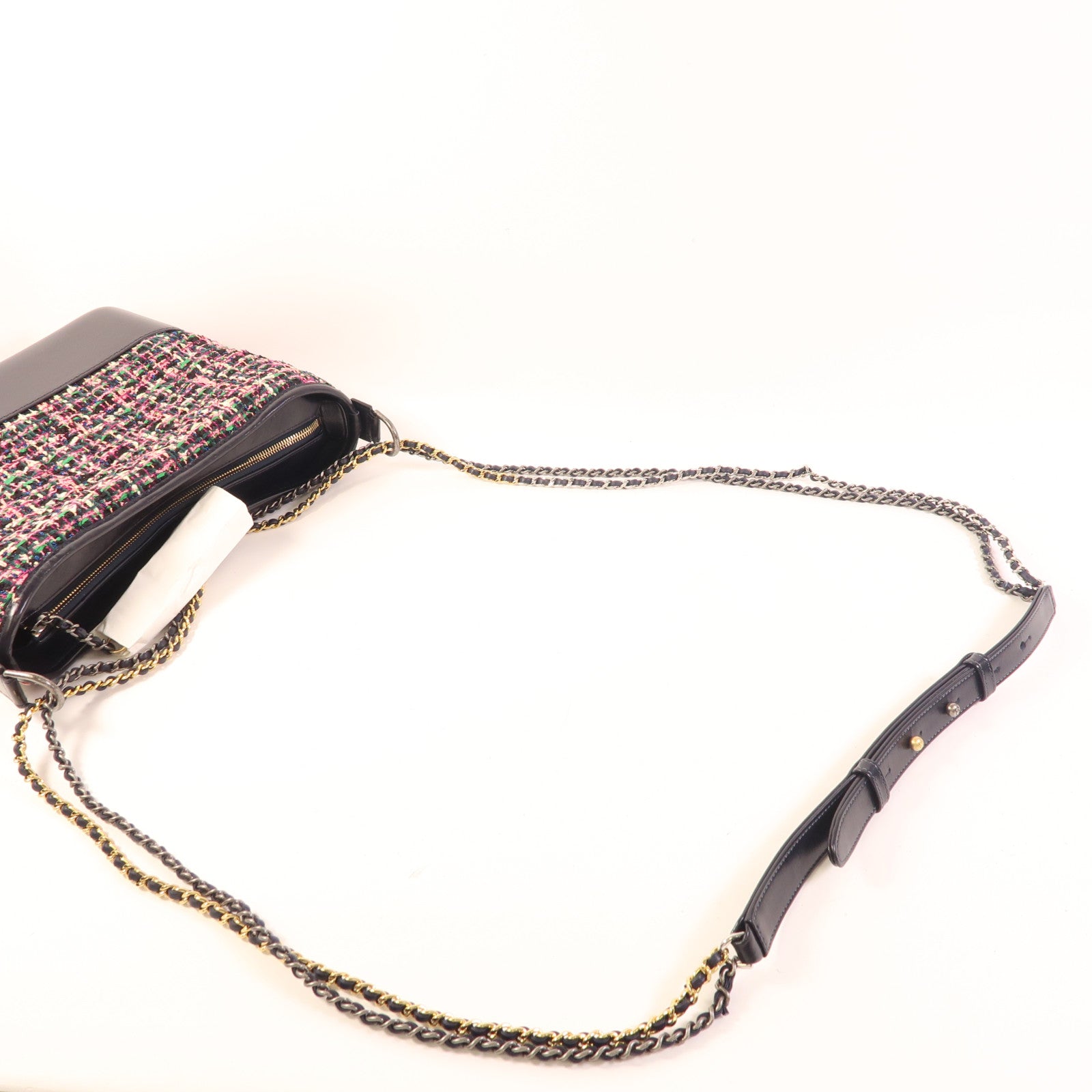 CHANEL 斜紋軟呢/皮革Gabrielle Medium鏈帶肩背袋