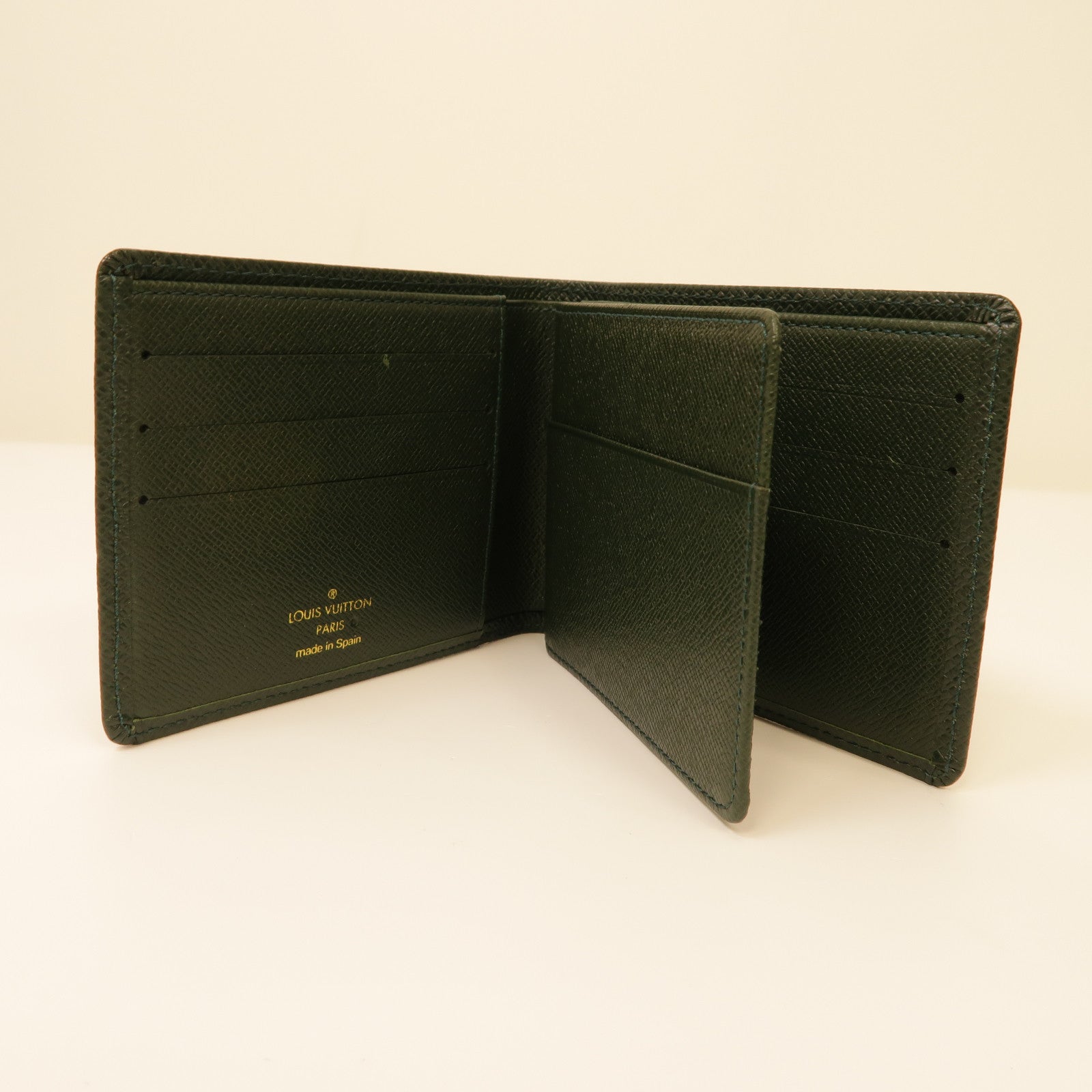 LOUIS VUITTON Taiga Porte Billets 3 Voler折疊錢包綠色
