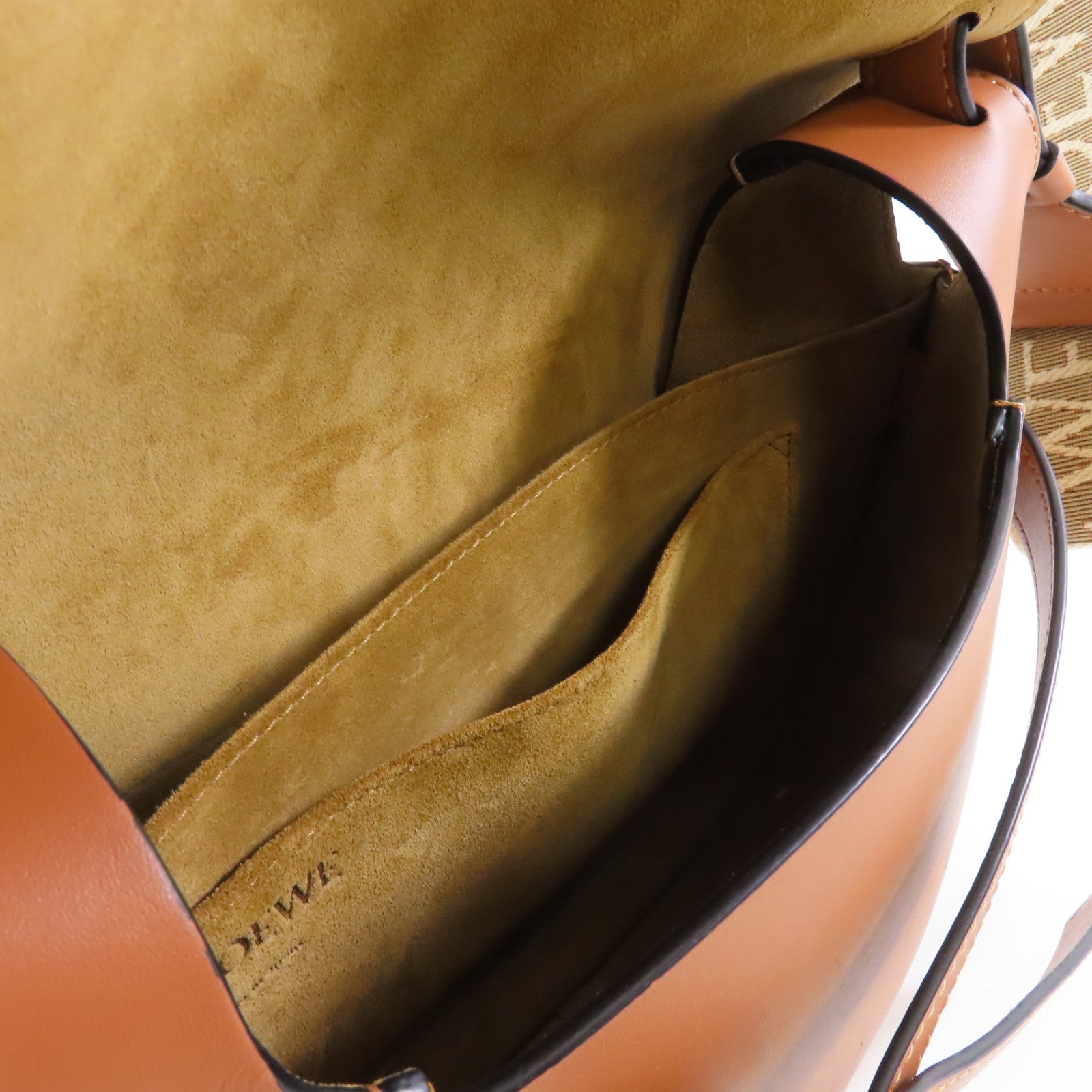 LOEWE 牛皮皮革Small Gate Dual Bag金扣肩背袋啡色