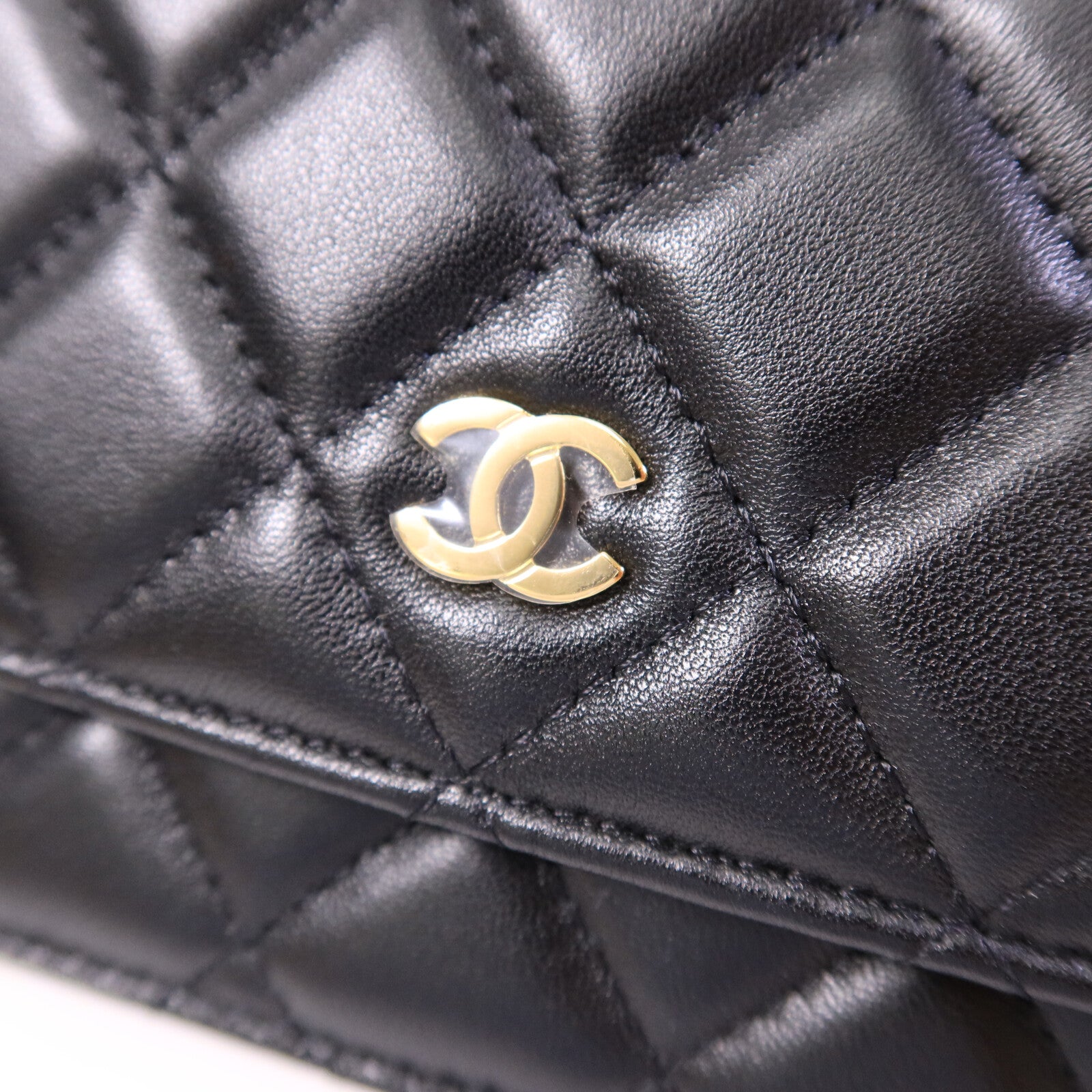 CHANEL 羊皮皮革WOC Wallet On Chain鏈帶肩背袋