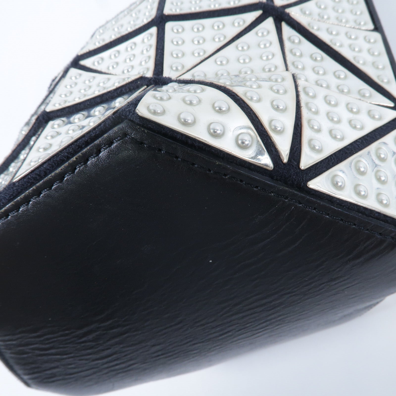 BAO BAO ISSEYMIYAKE PVC Shoulder Bag鏈帶肩背袋