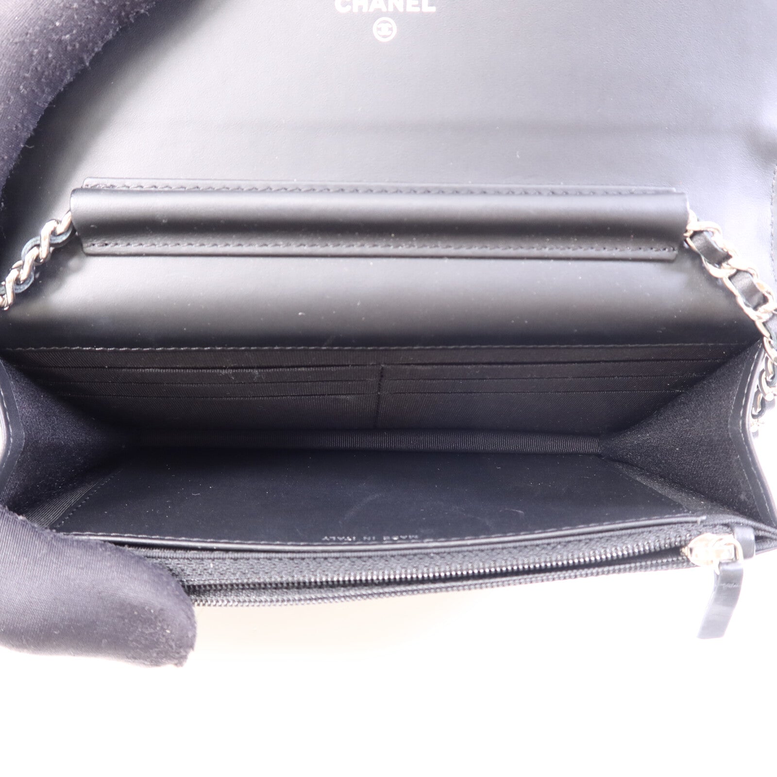 CHANEL 漆皮皮革WOC Wallet On Chain銀扣鏈帶肩背袋