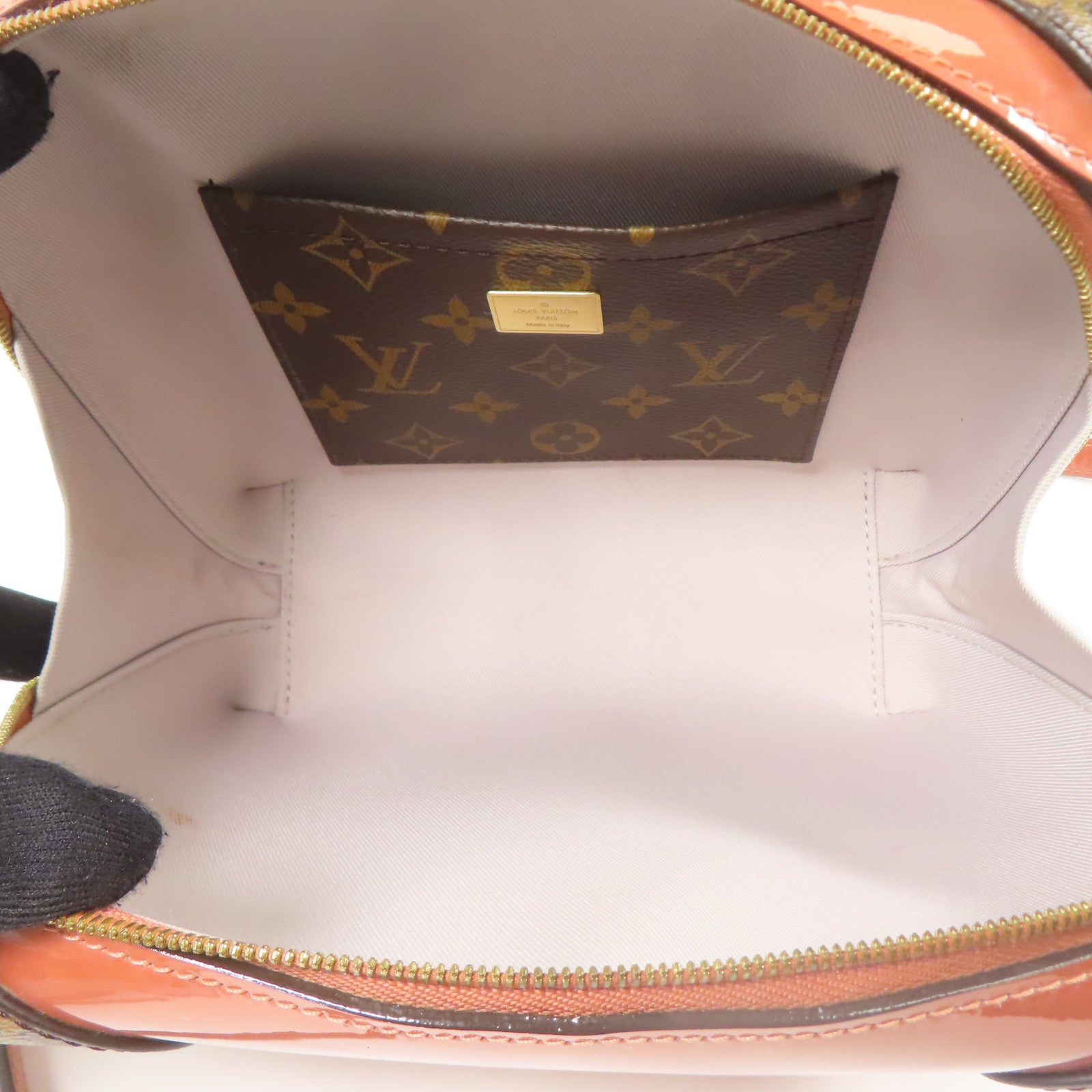 LOUIS VUITTON 漆皮皮革Venice金扣肩背袋