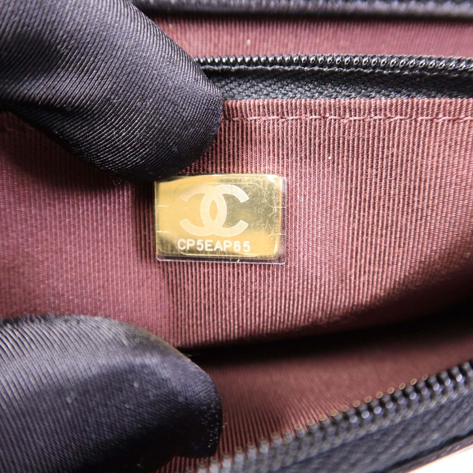 CHANEL 羊皮皮革WOC Wallet On Chain鏈帶肩背袋