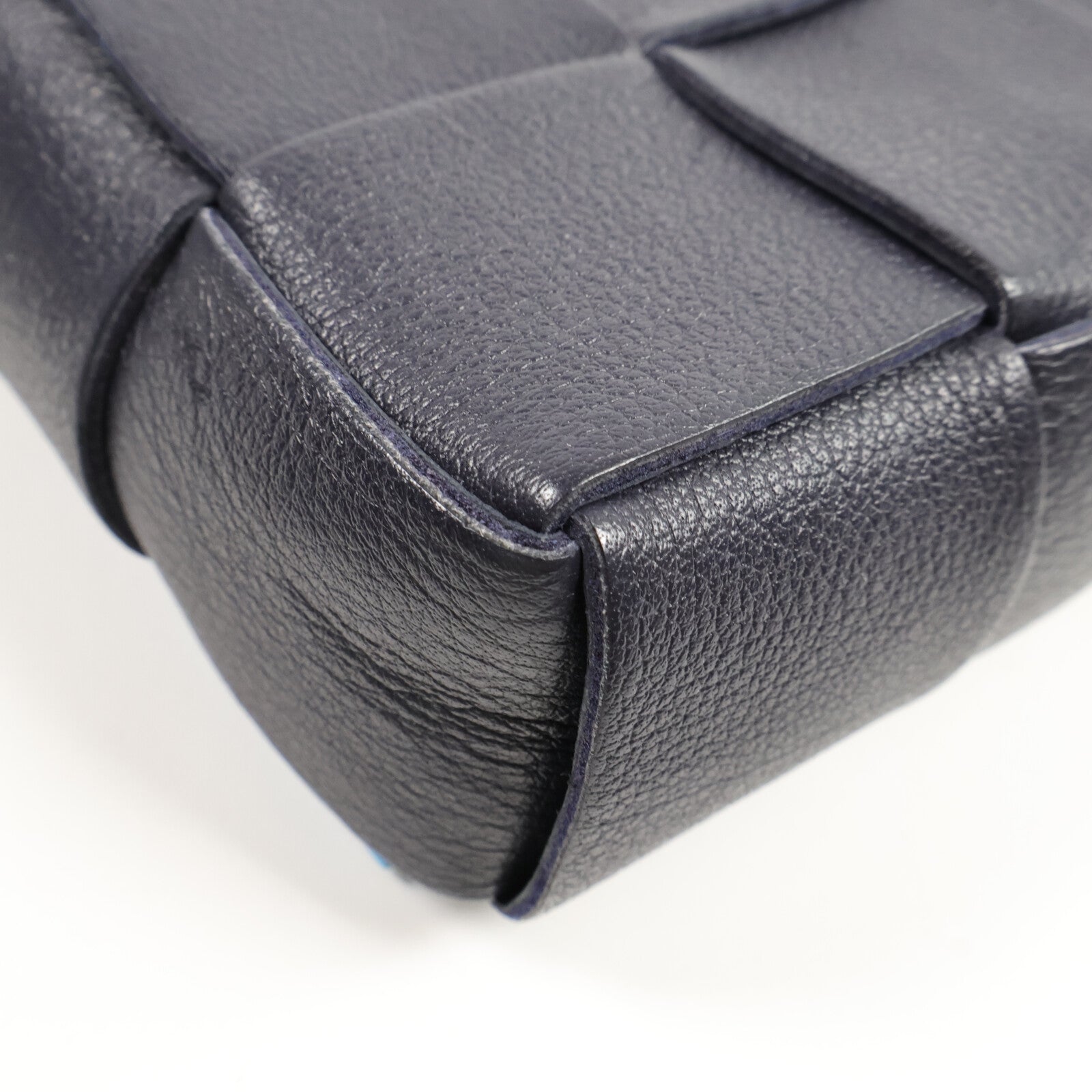 BOTTEGA VENETA 羊皮皮革Mini Cassette肩背袋