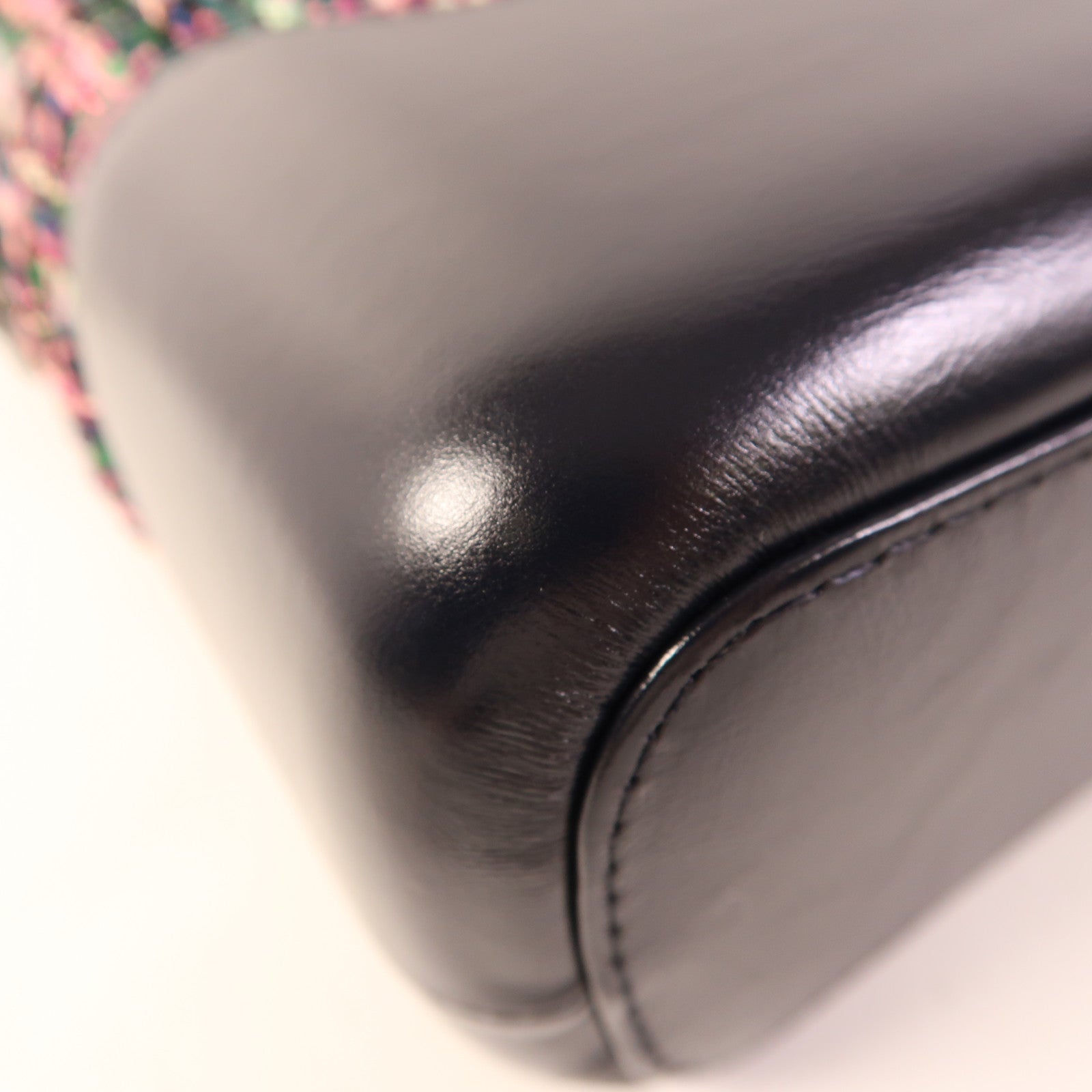 CHANEL 斜紋軟呢/皮革Gabrielle Medium鏈帶肩背袋