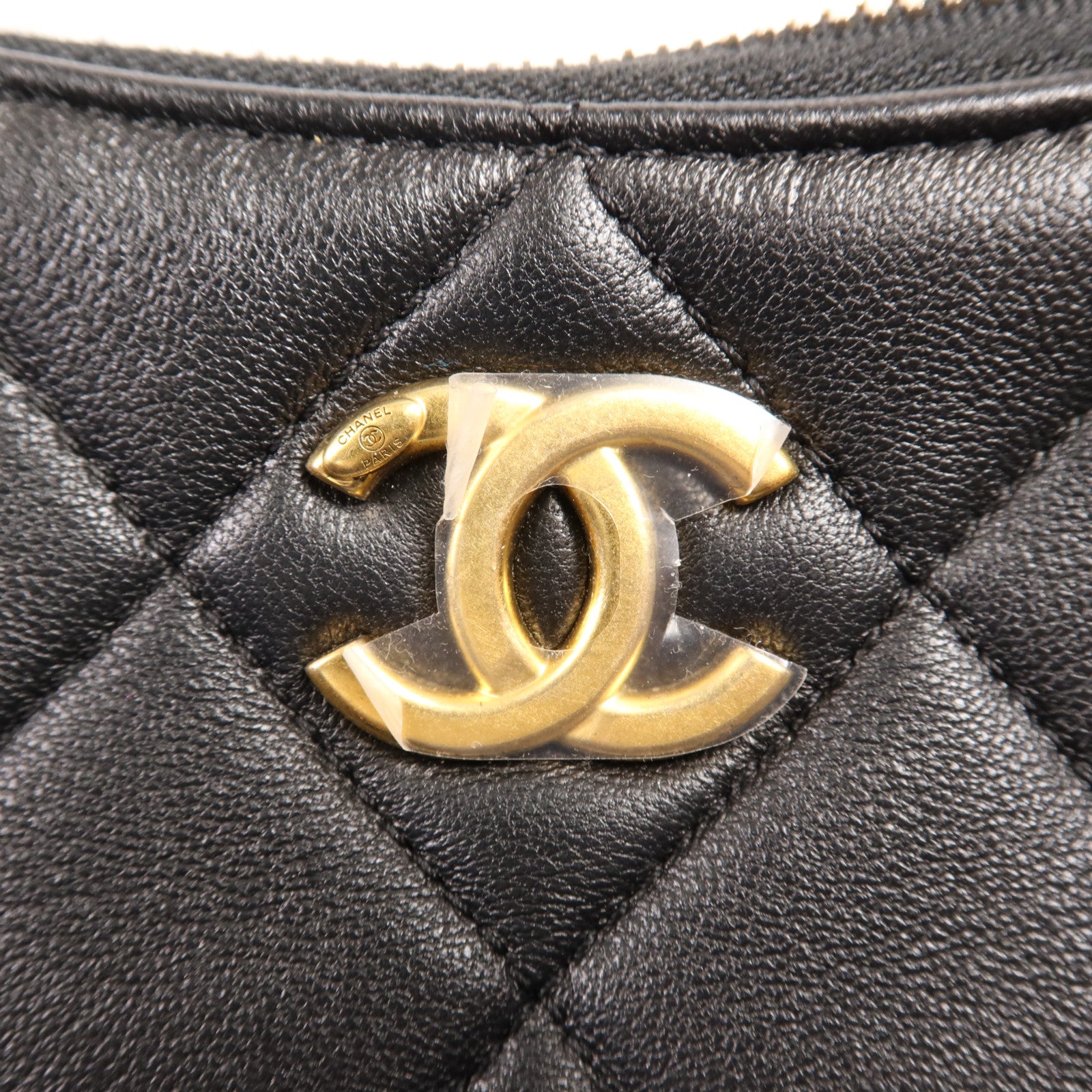 CHANEL 牛皮皮革Hobo金扣鏈帶肩背袋