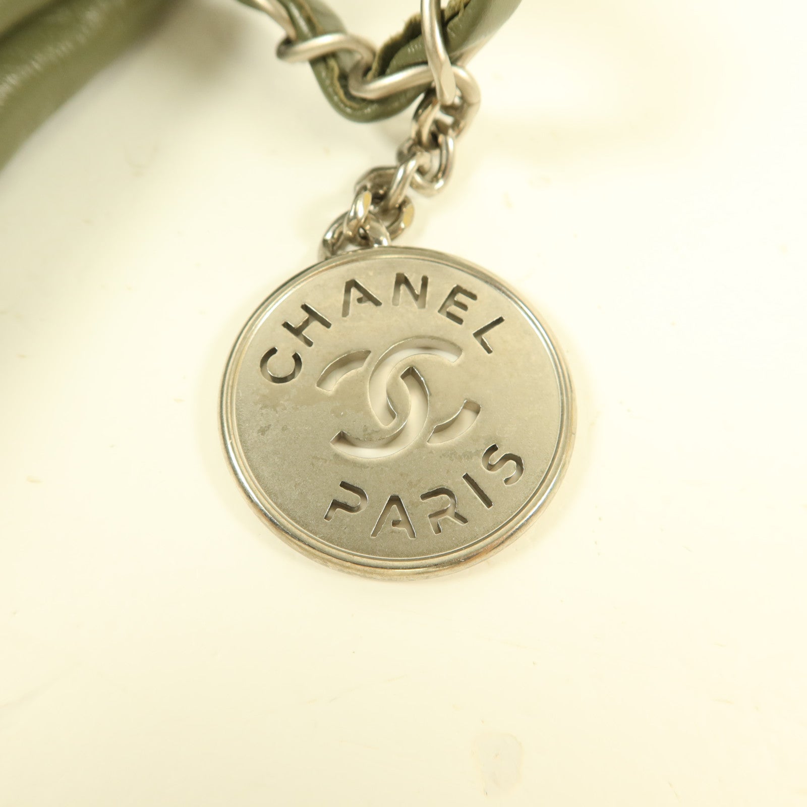 CHANEL 牛皮皮革Chanel 22 Small鏈帶肩背袋