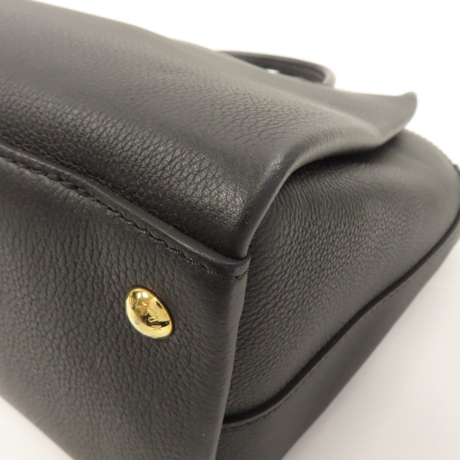 LOUIS VUITTON 牛皮皮革Lockme Tote PM金扣手挽肩背兩用袋黑色