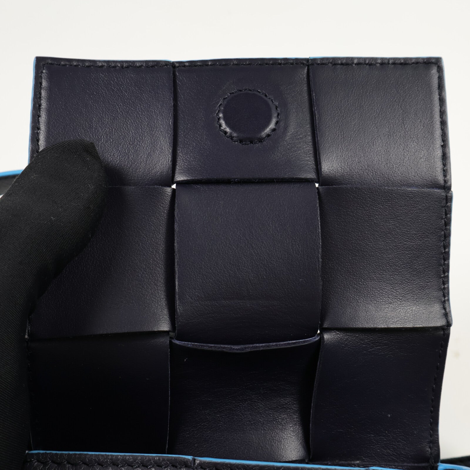 BOTTEGA VENETA 羊皮皮革Mini Cassette肩背袋