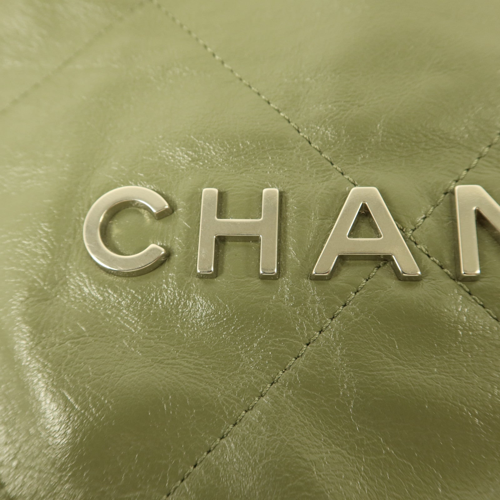 CHANEL 牛皮皮革Chanel 22 Small鏈帶肩背袋