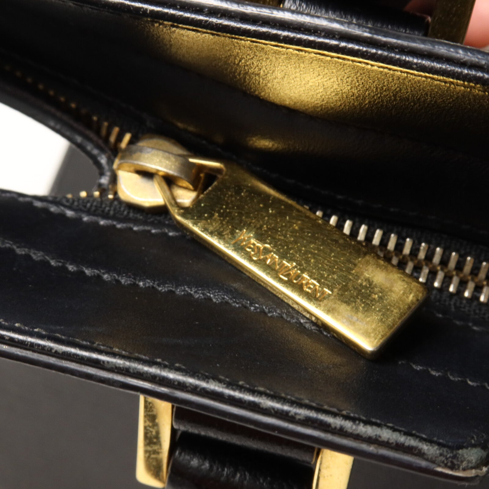 YVES SAINT LAURENT 牛皮皮革Cabas Chyc手挽肩背兩用袋