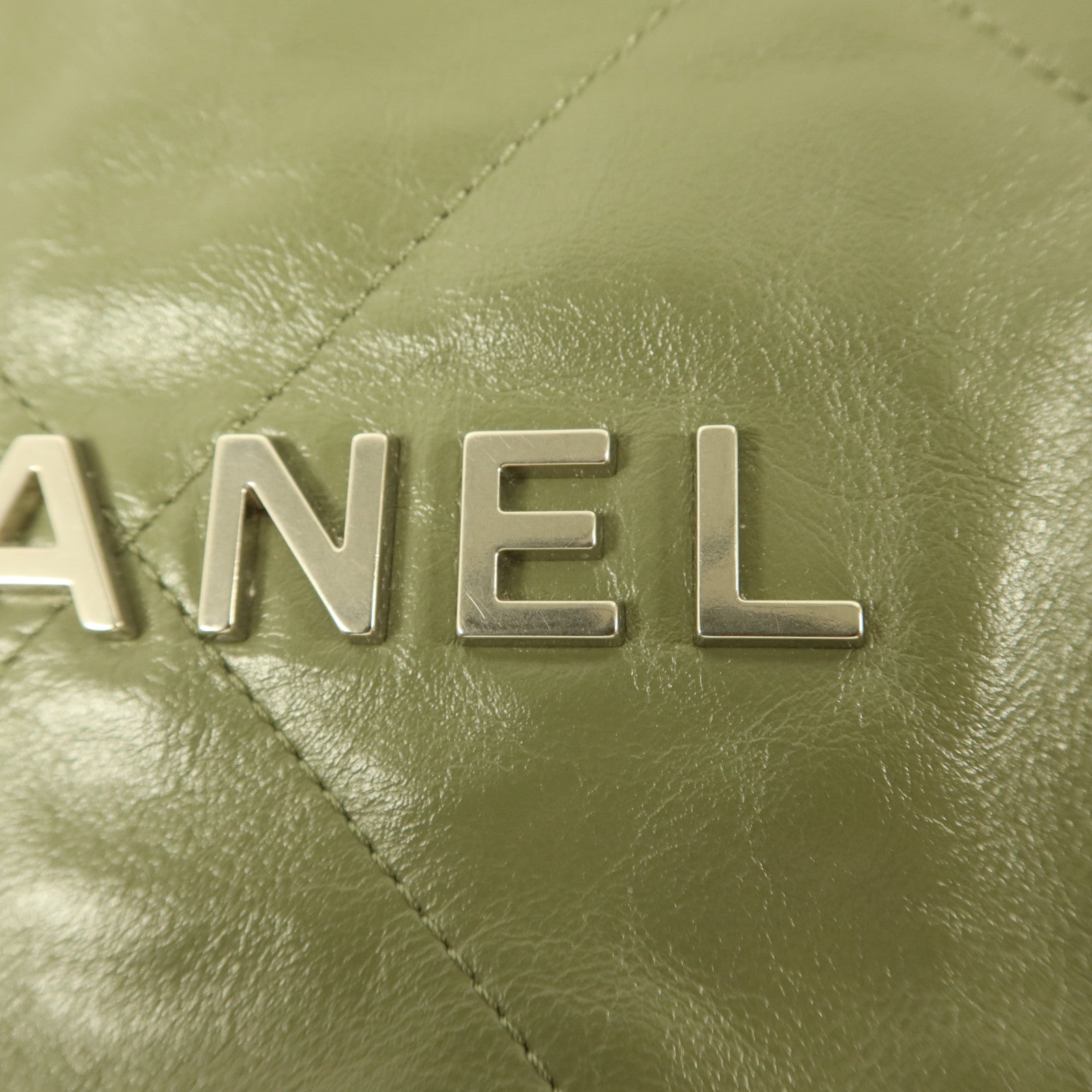 CHANEL 牛皮皮革Chanel 22 Small鏈帶肩背袋
