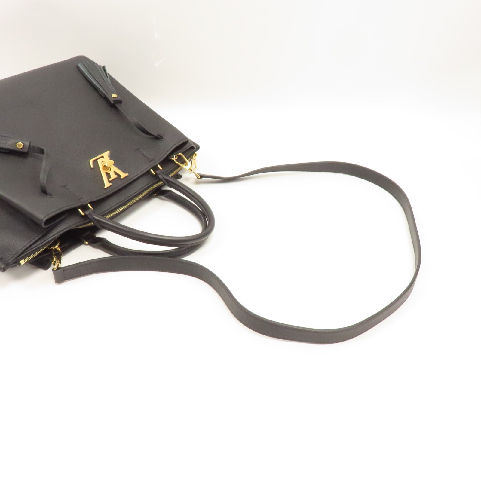 LOUIS VUITTON 牛皮皮革Lockme Tote PM金扣手挽肩背兩用袋黑色