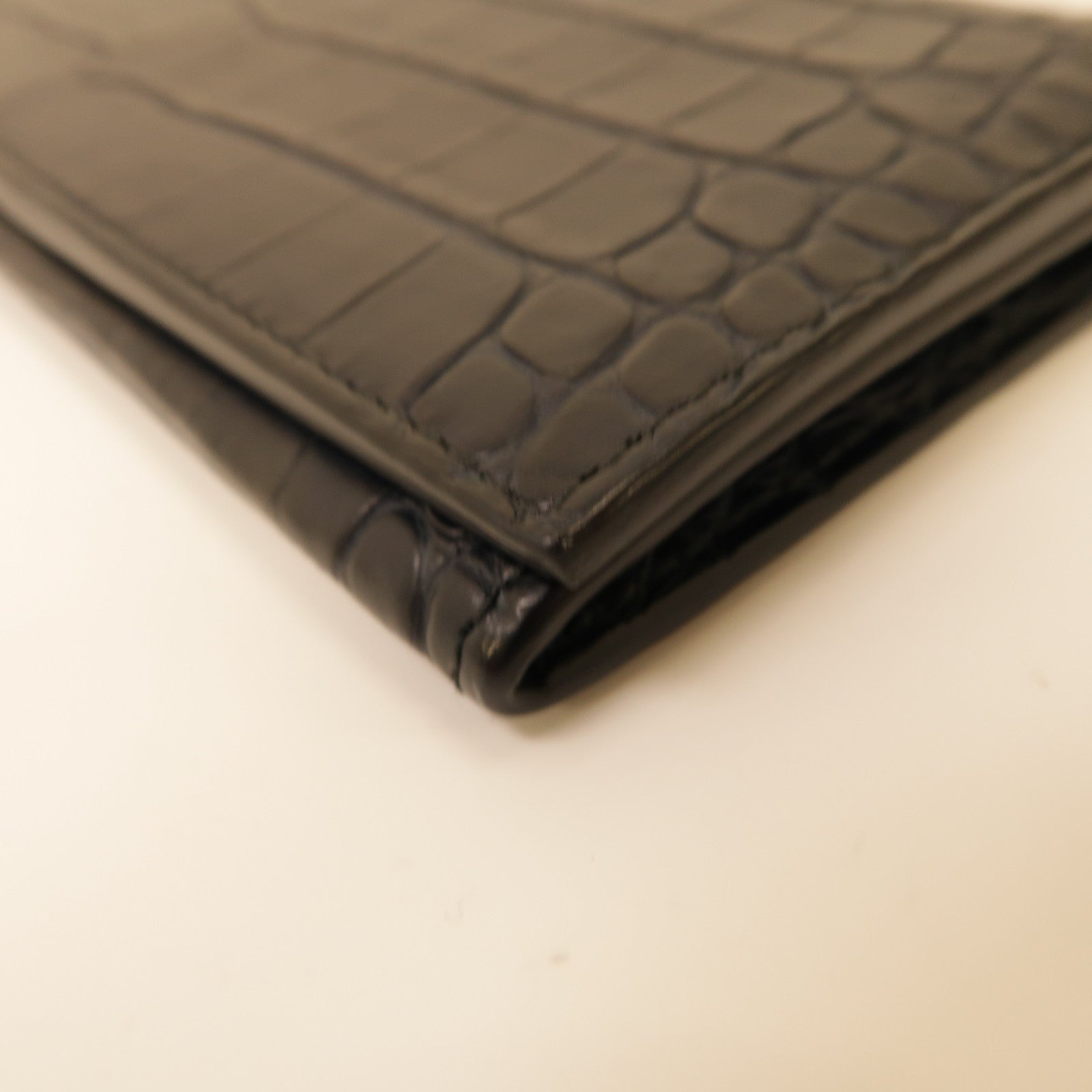 BOTTEGA VENETA 鱷魚皮革Folded Long Wallet折疊長錢包黑色