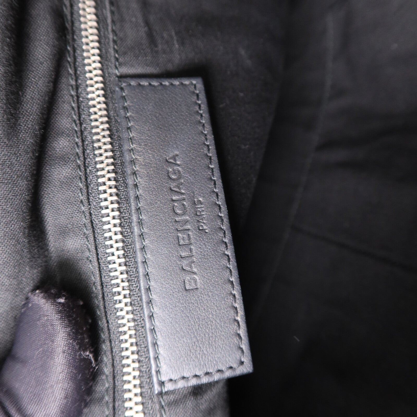 BALENCIAGA 牛皮皮革Tote Bag銀扣手挽袋