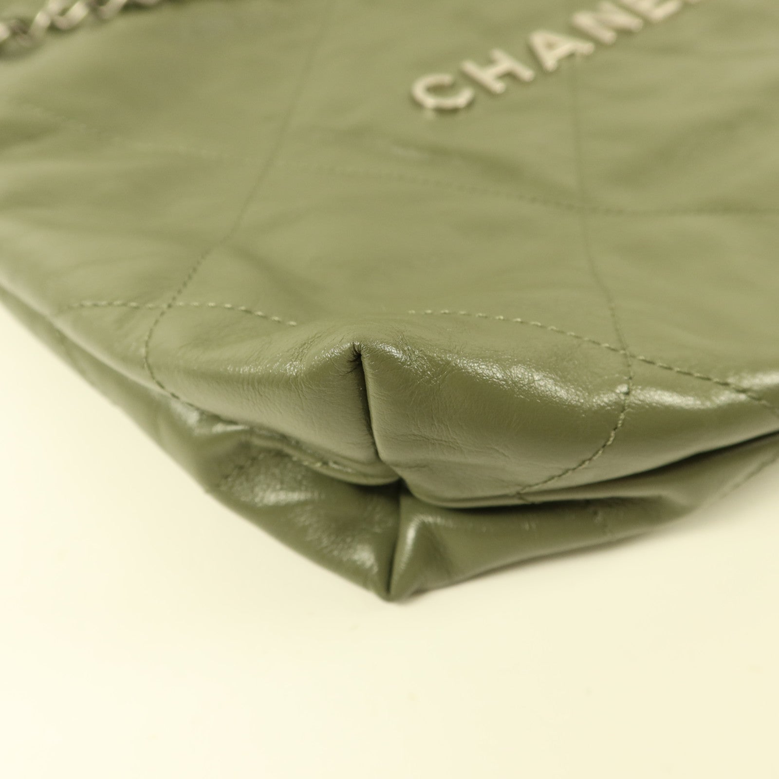 CHANEL 牛皮皮革Chanel 22 Small鏈帶肩背袋