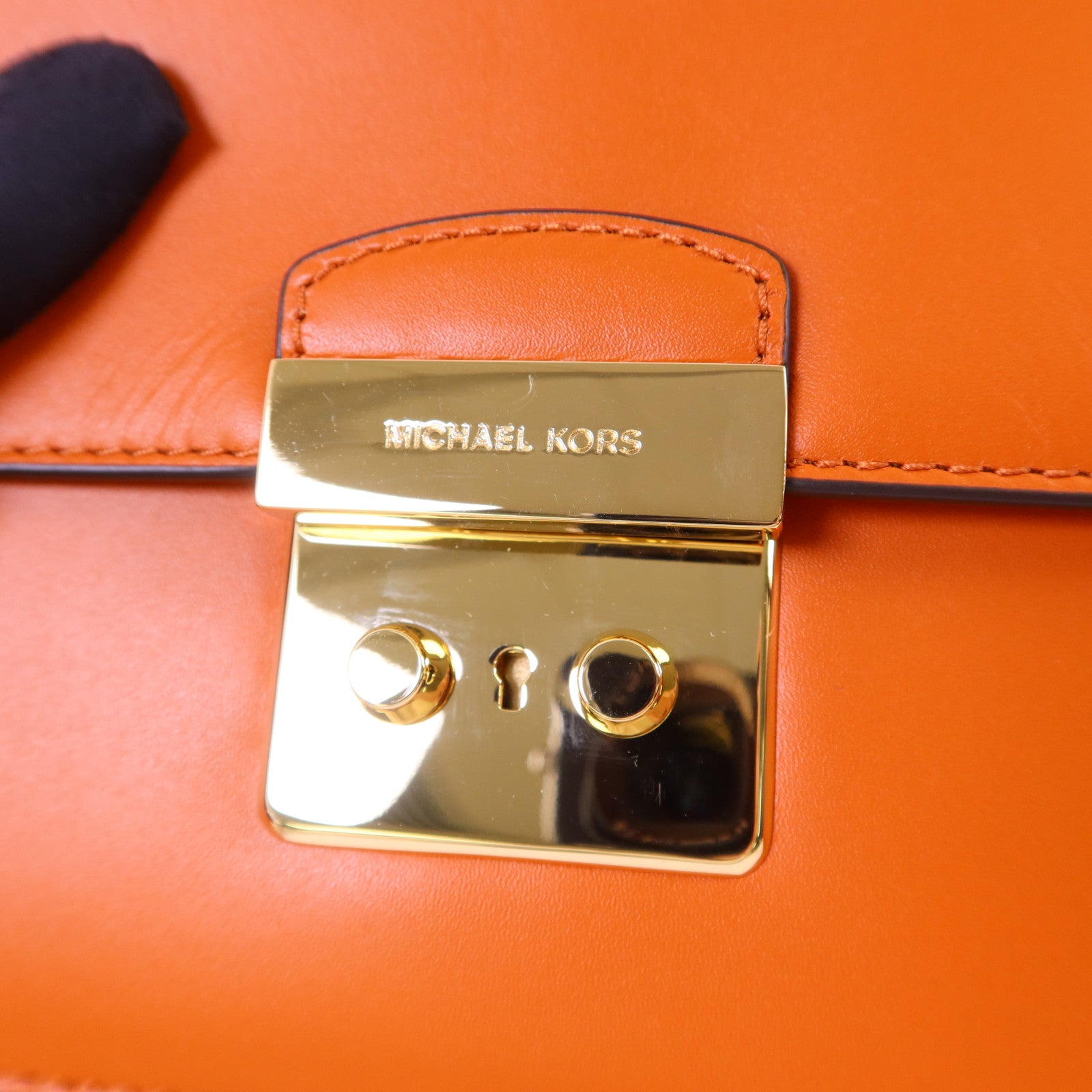 Michael Kors 牛皮皮革Chain Shoulder Bag金扣鏈帶肩背袋