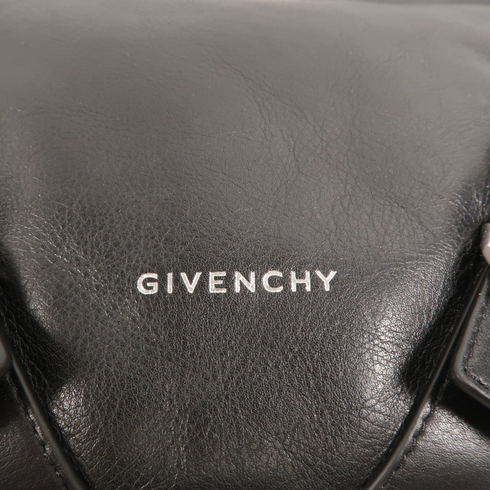 GIVENCHY 牛皮皮革Voyou Small肩背袋