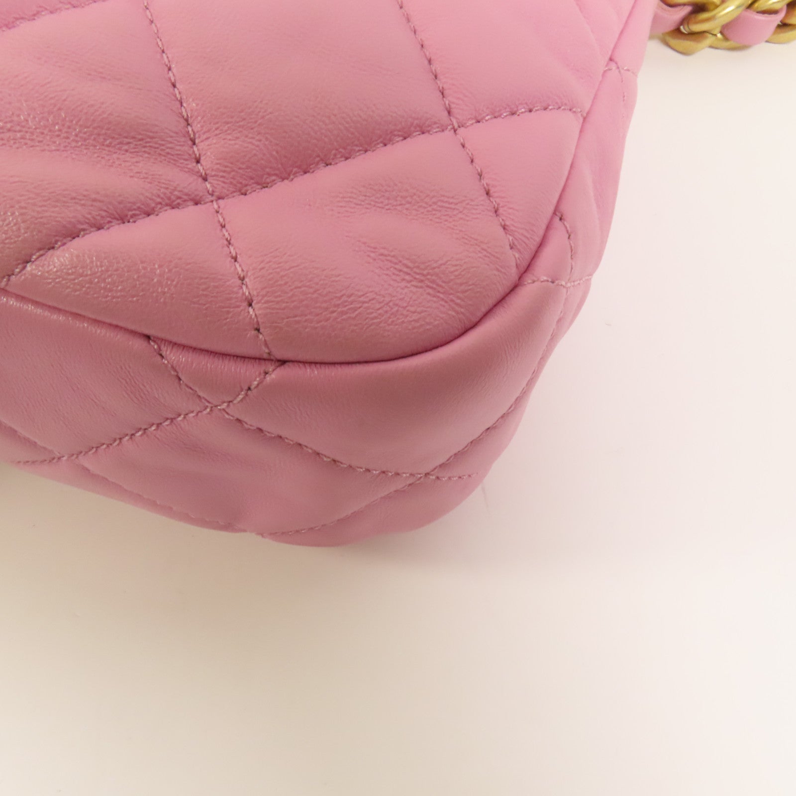 CHANEL 羊皮皮革Chain Shoulder金扣鏈帶肩背袋