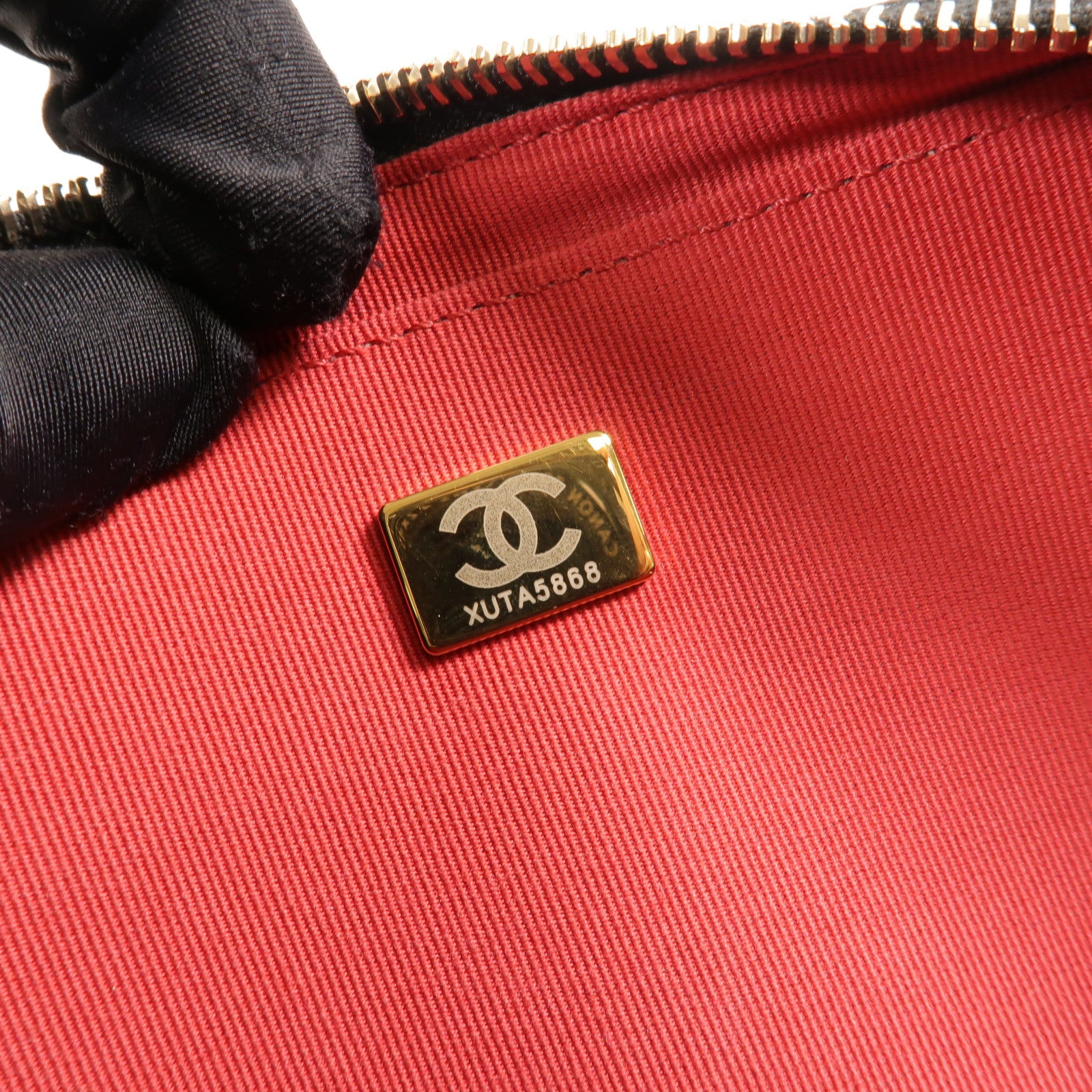 CHANEL 牛皮皮革Like a Wallet肩背袋