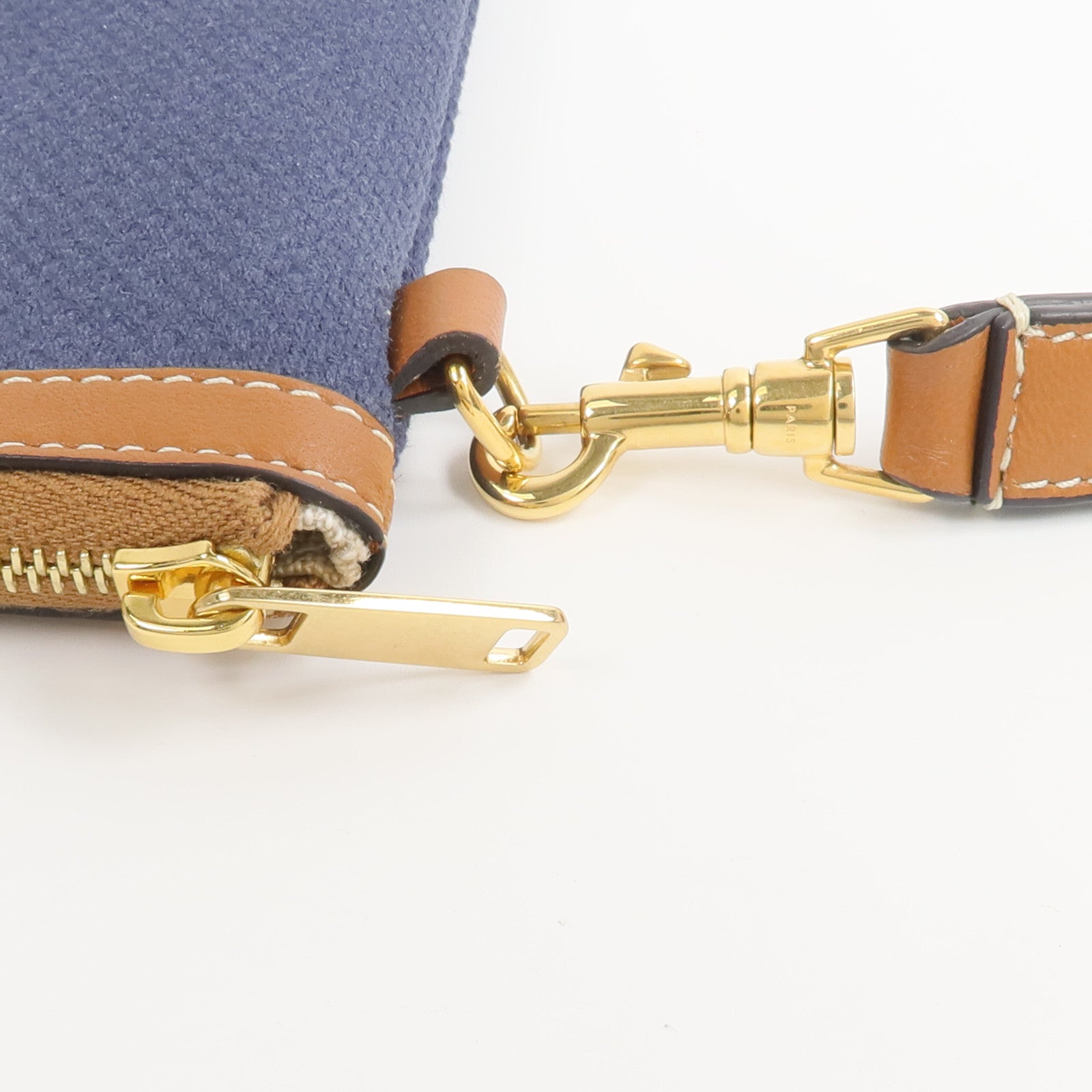CELINE 牛仔布Denim Zipped Pouch With Strap手拿包
