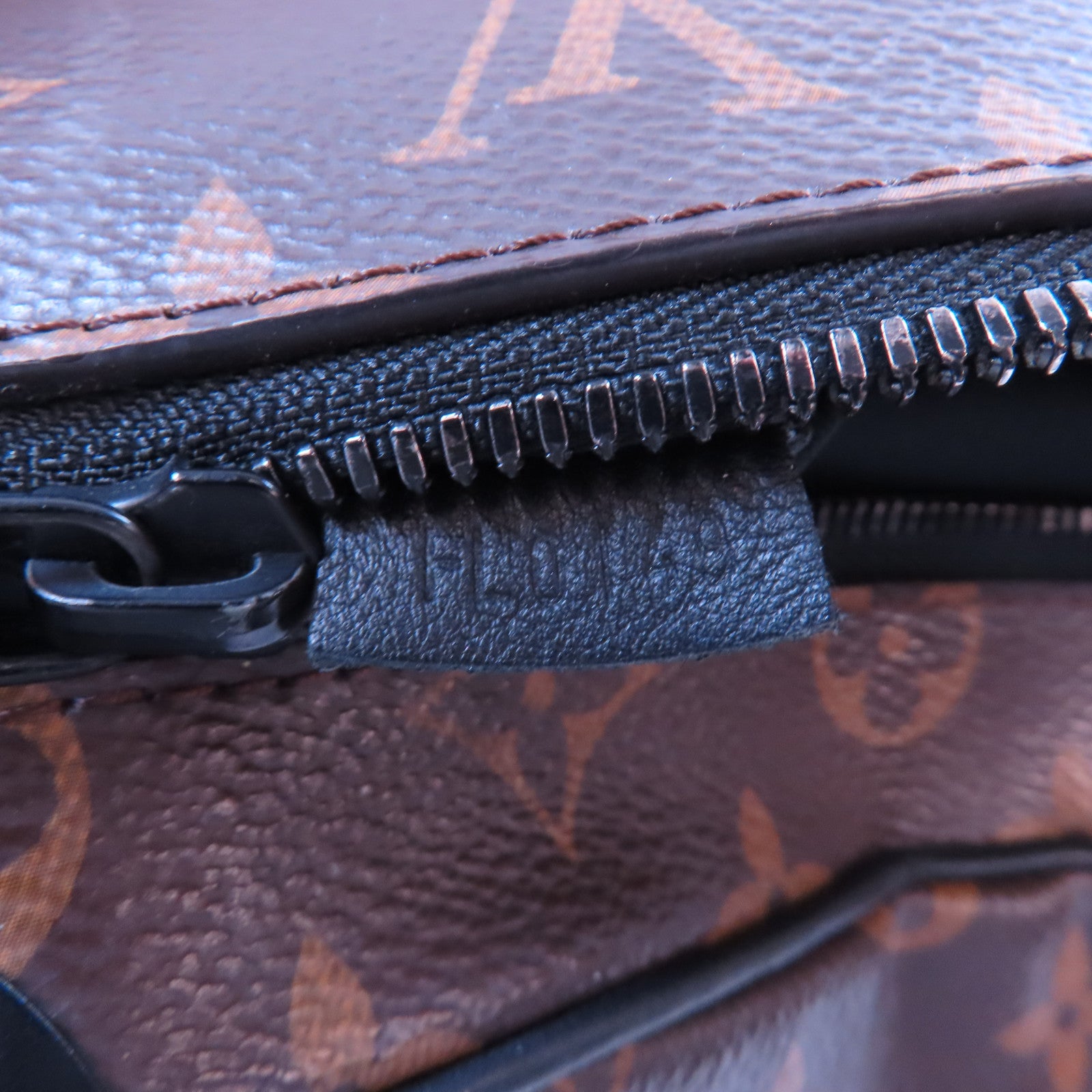 LOUIS VUITTON Monogram Mini Soft Trunk黑扣肩背袋啡色/橙色