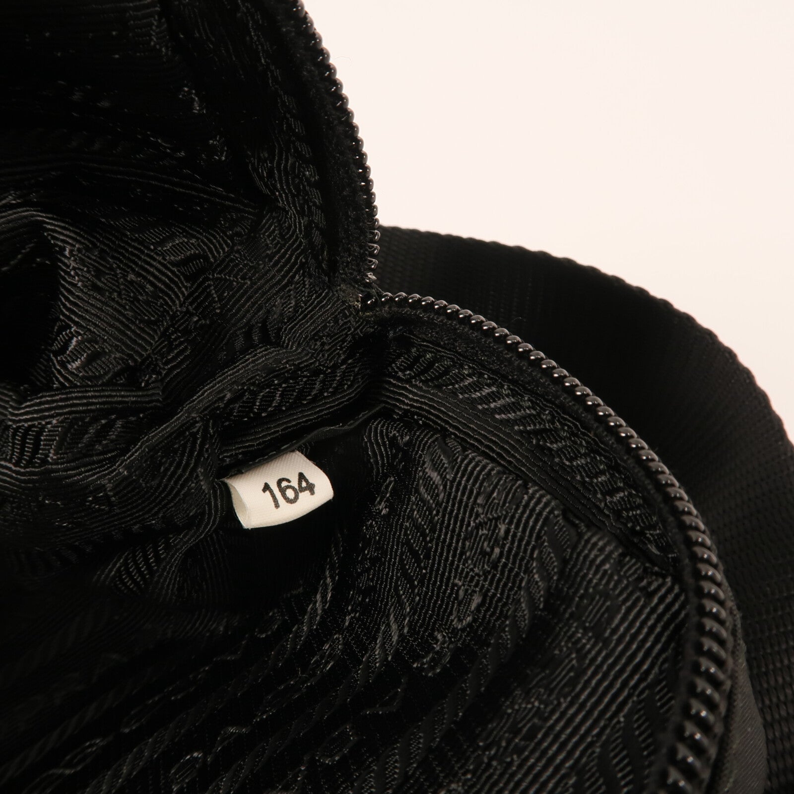 PRADA 尼龍Belt Bag銀扣腰包