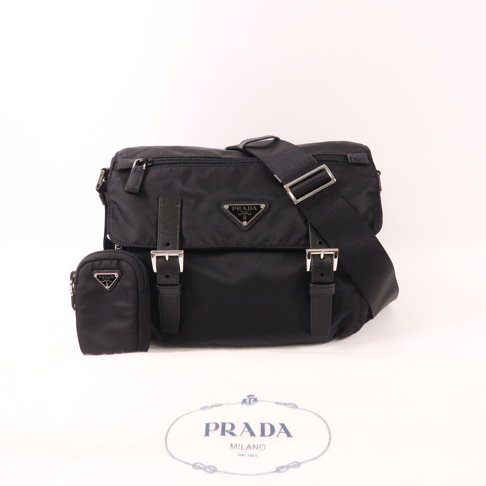 PRADA 尼龍Re-Nylon Shoulder Bag銀扣肩背袋