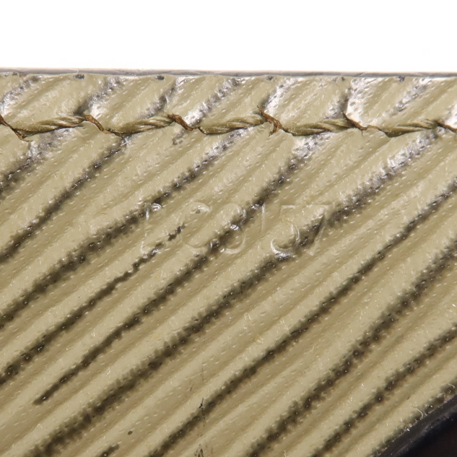 LOUIS VUITTON Monogram Strap金扣肩背帶