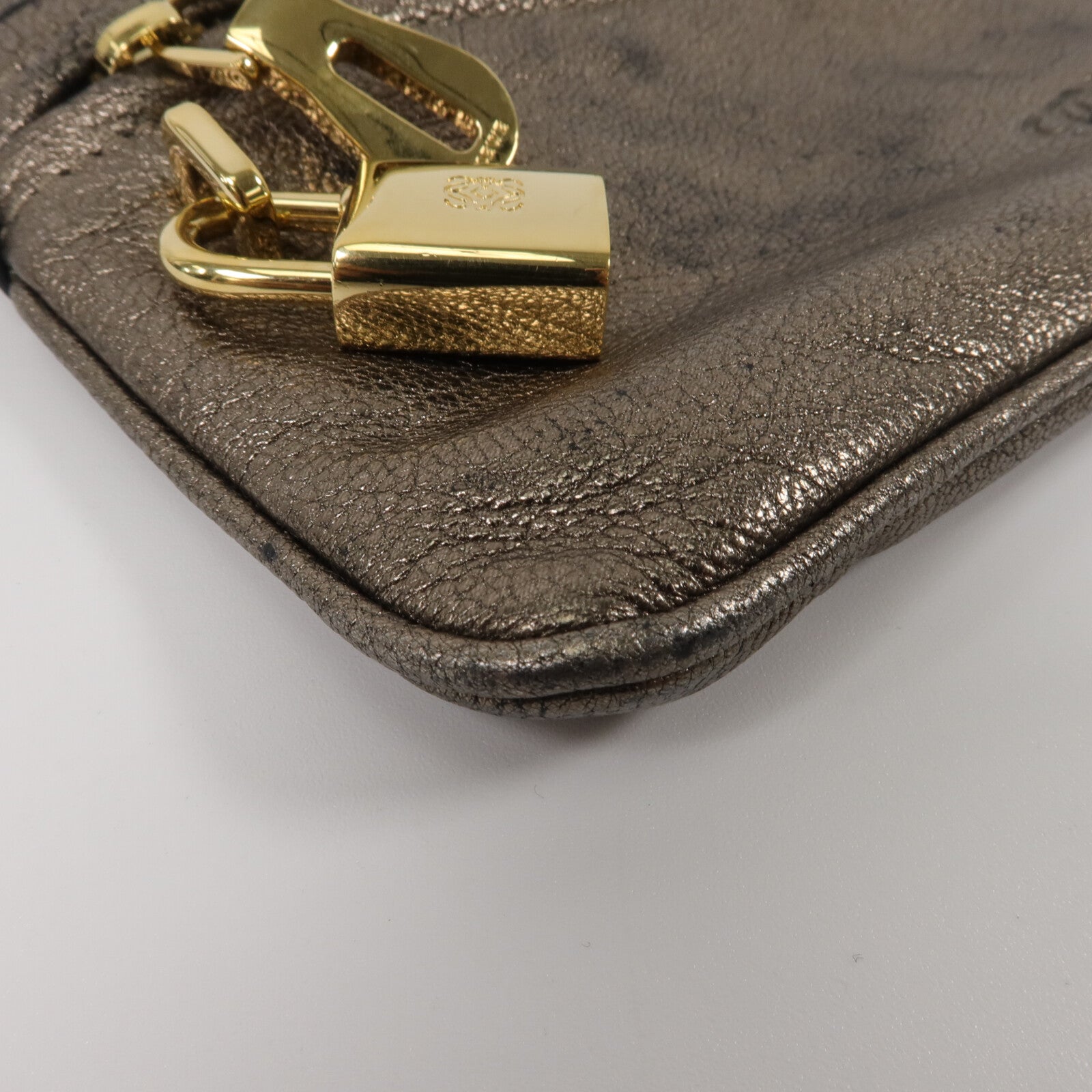 LOEWE 牛皮皮革Anagram Shoulder Bag肩背袋