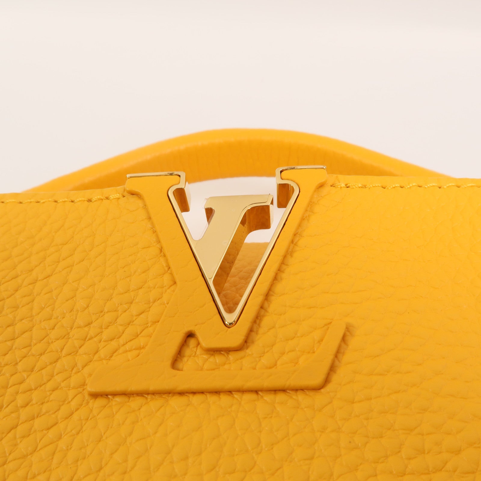 LOUIS VUITTON Taurillon皮革Capucines Mini手挽肩背兩用袋