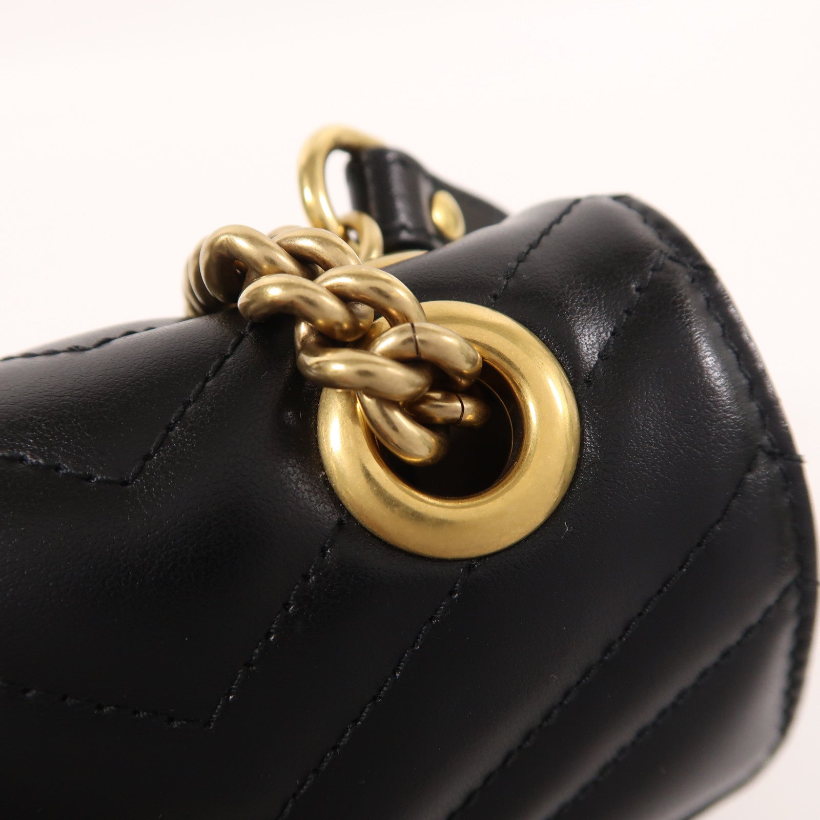 GUCCI 牛皮皮革GG Marmont金扣鏈帶肩背袋