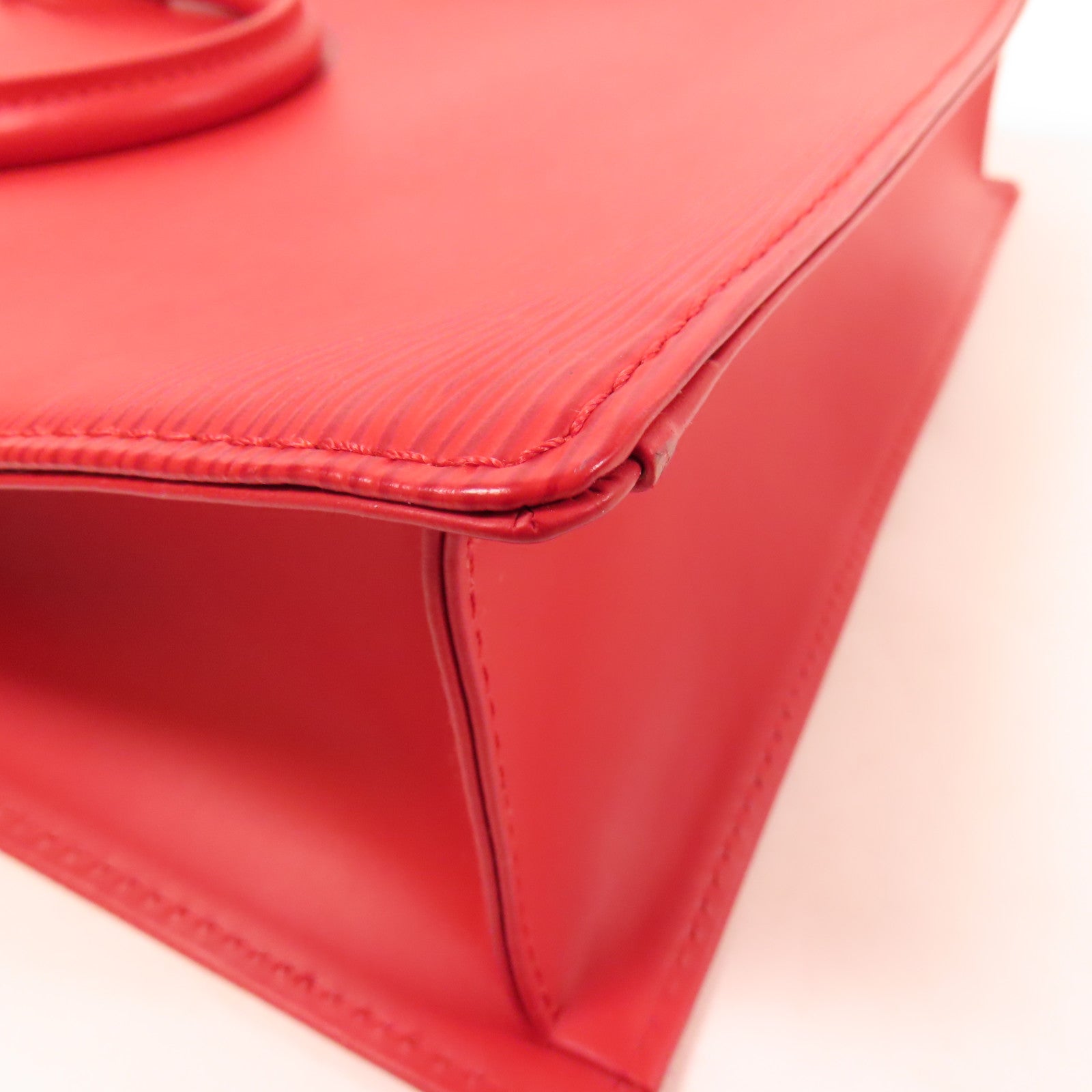 LOUIS VUITTON Epi Sac Plat PM金扣手挽袋