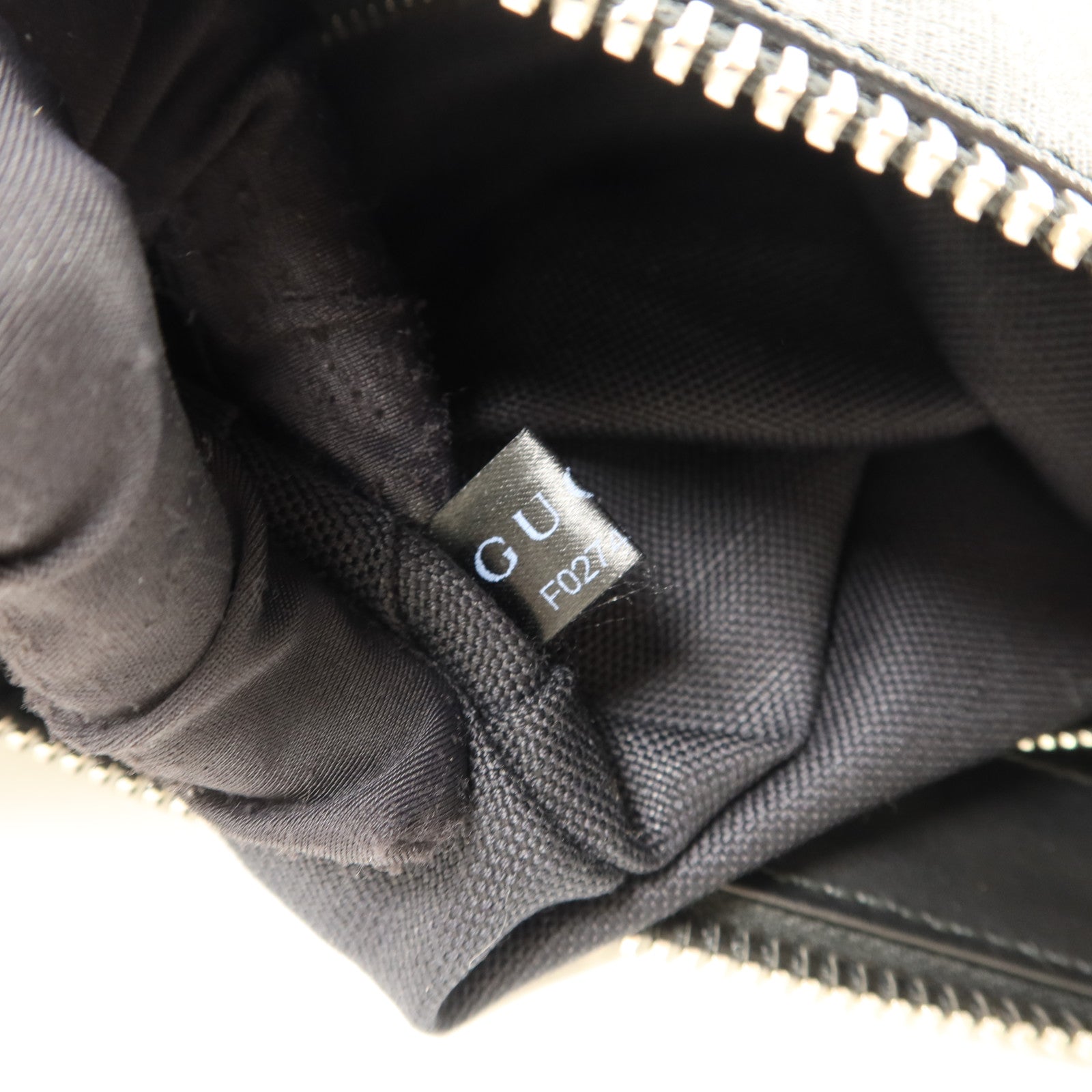 GUCCI 塗層帆布GG Supreme肩背袋