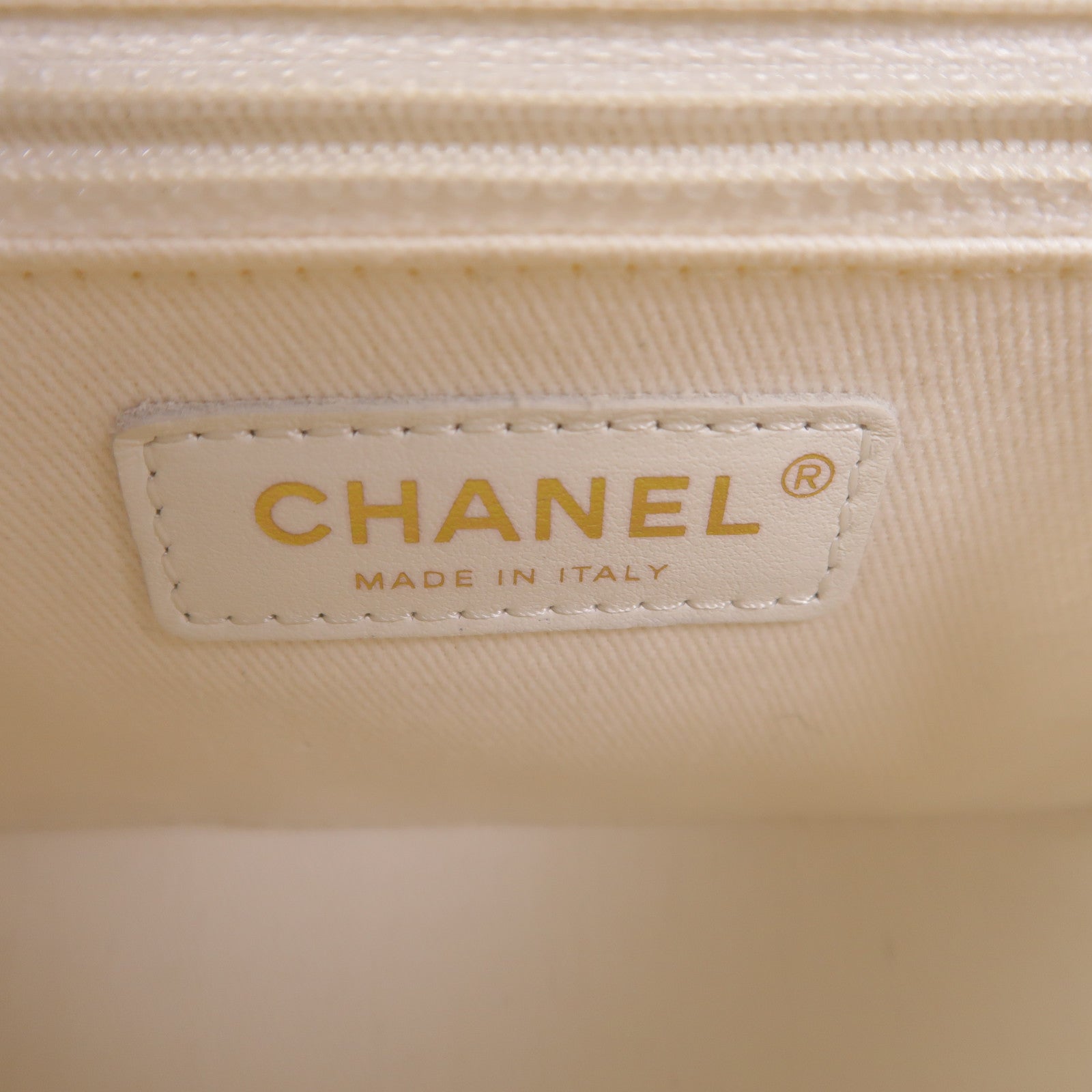 CHANEL 牛皮皮革Business Affinity Small金扣手挽肩背兩用袋