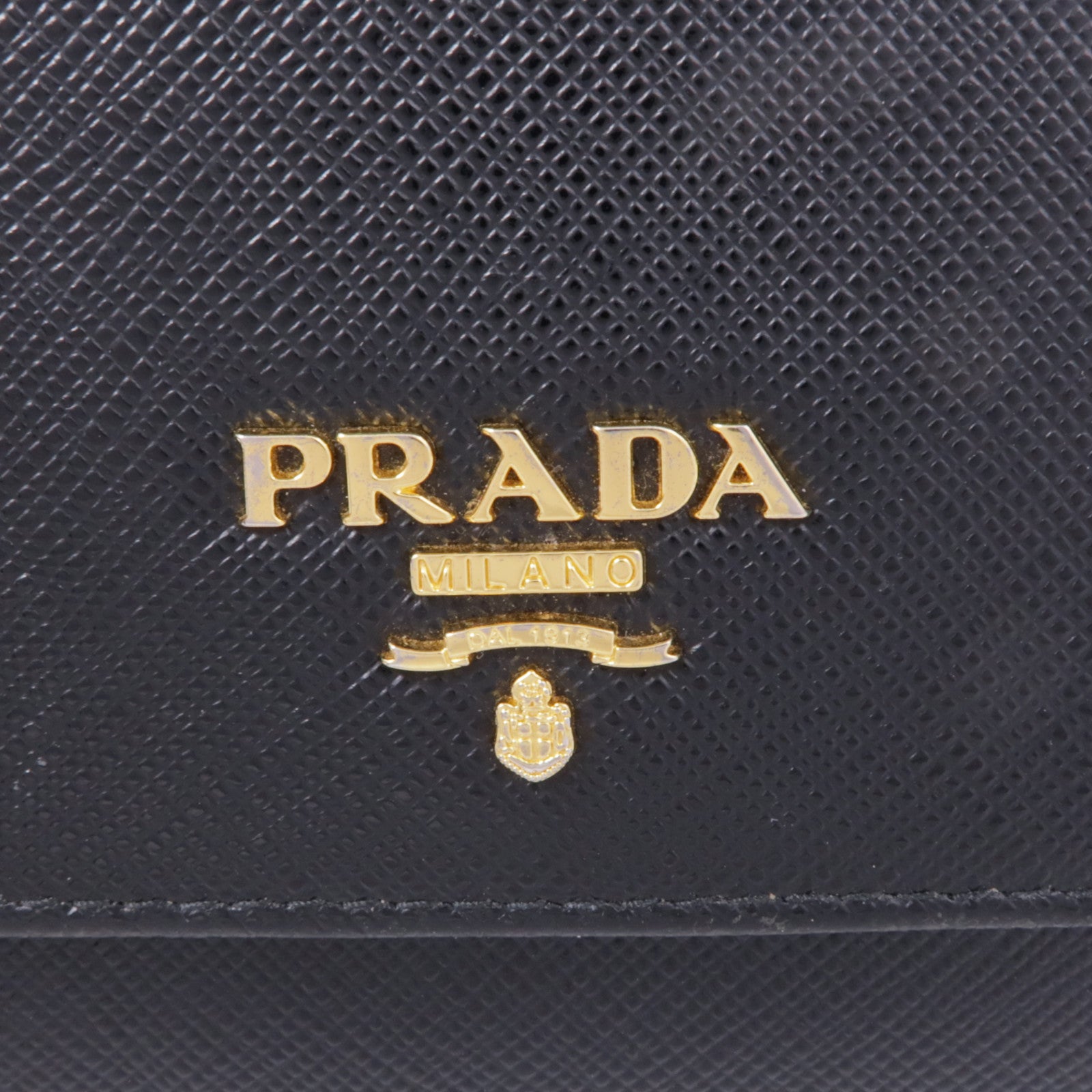 PRADA 牛皮皮革Wallet金扣錢包