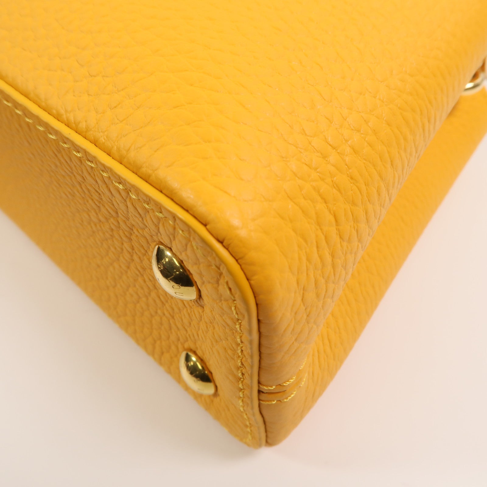 LOUIS VUITTON Taurillon皮革Capucines Mini手挽肩背兩用袋
