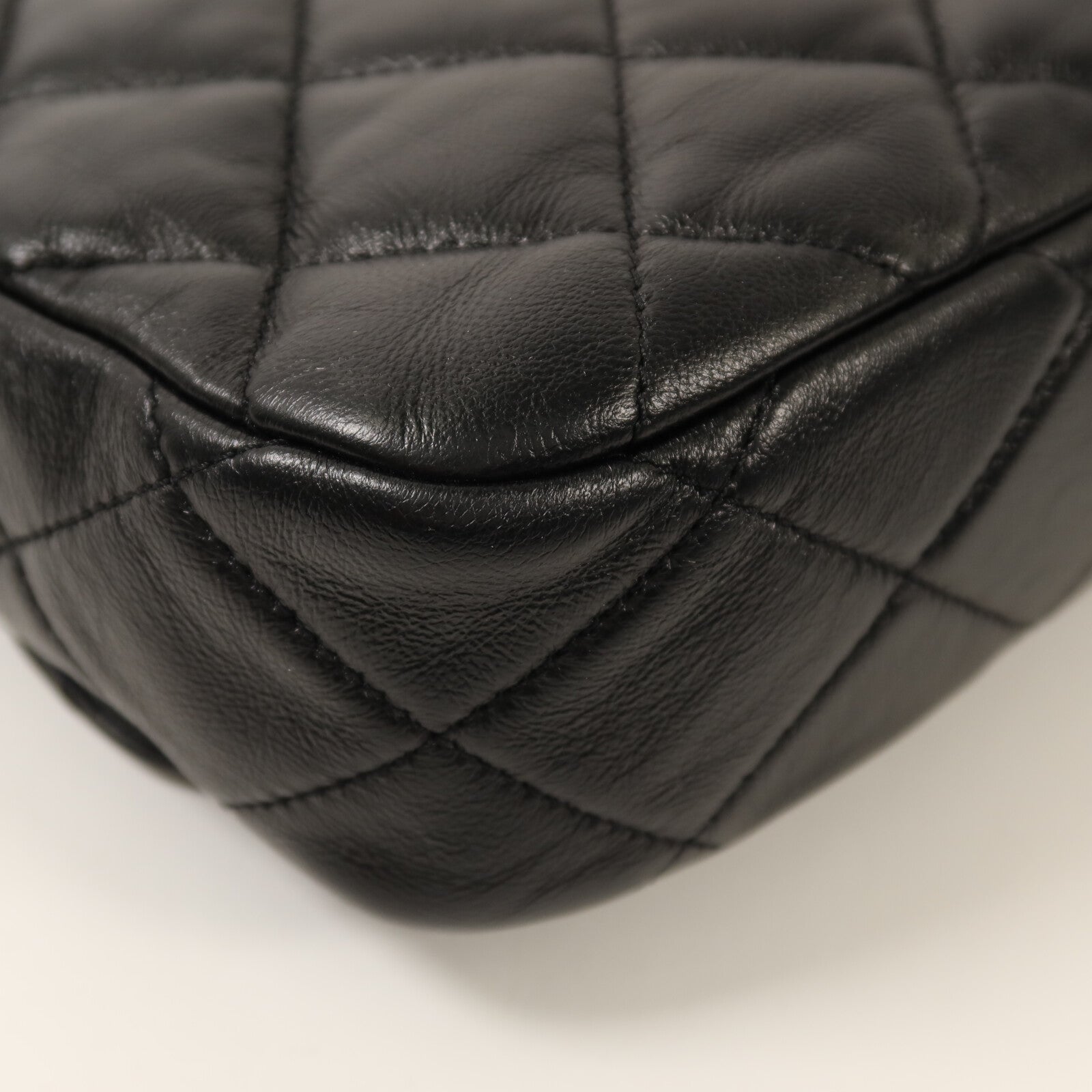 CHANEL 【激減優惠】羊皮皮革Chain Shoulder鏈帶肩背袋