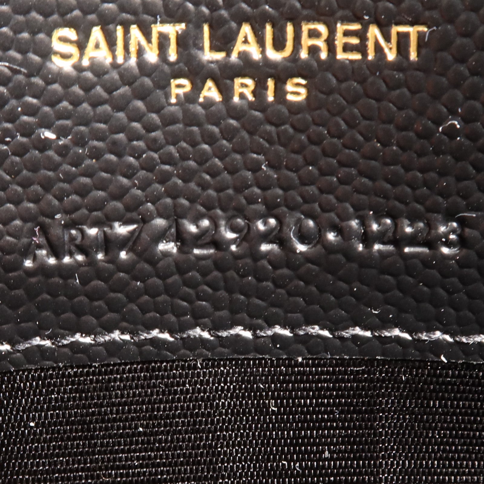 SAINT LAURENT 牛皮皮革Cassandre Bag金扣肩背袋